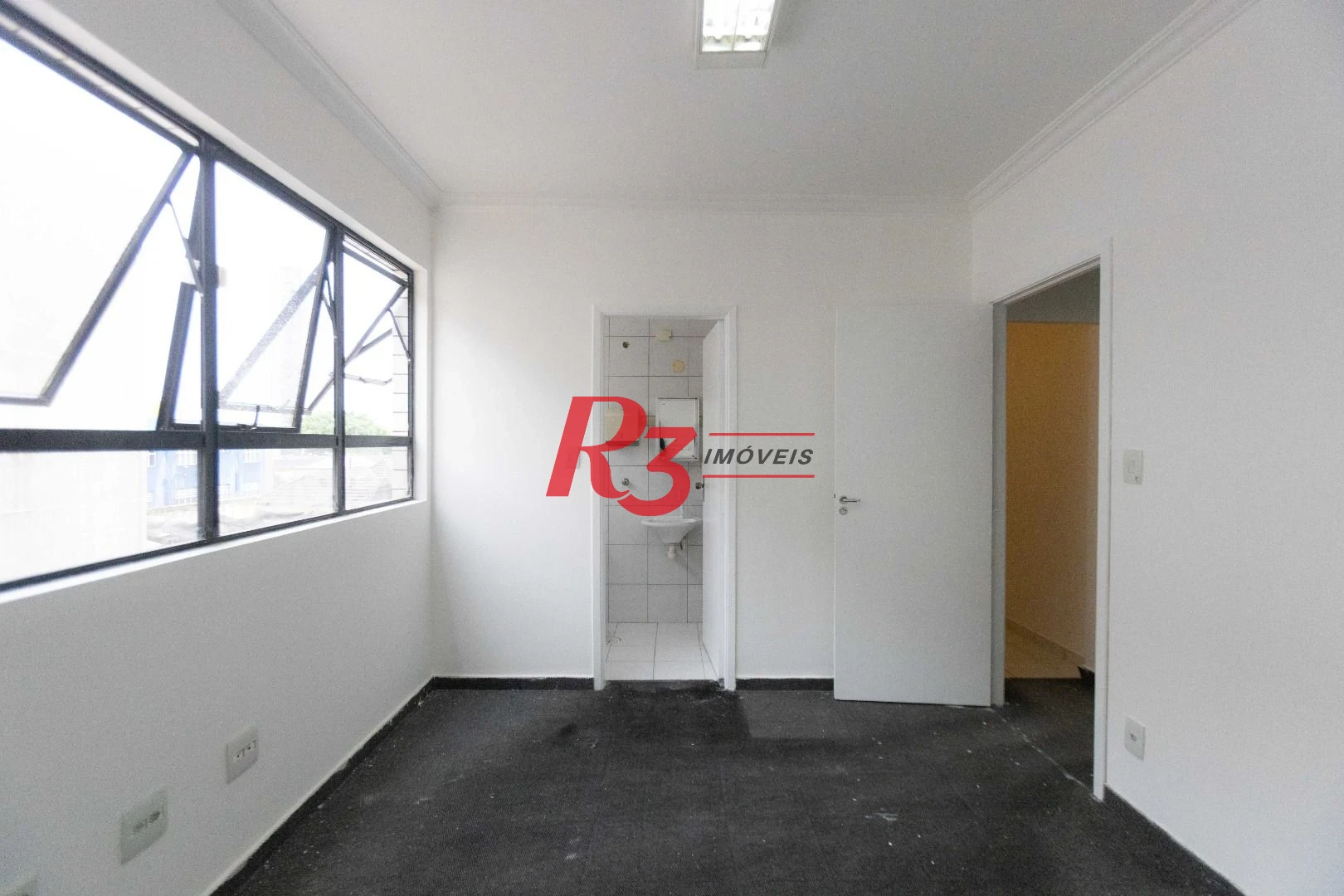 Sala à venda, 65 m² por R$ 300.000,00 - Vila Matias - Santos/SP