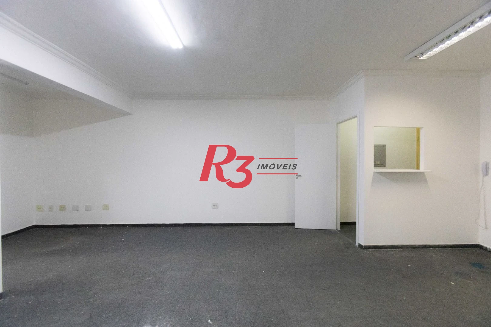 Sala à venda, 65 m² por R$ 300.000,00 - Vila Matias - Santos/SP