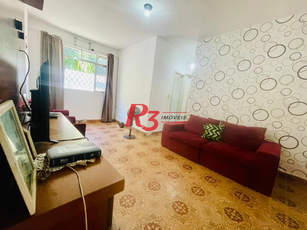Apartamento com 2 dormitórios à venda, 74 m² por R$ 350.000,00 - Encruzilhada - Santos/SP