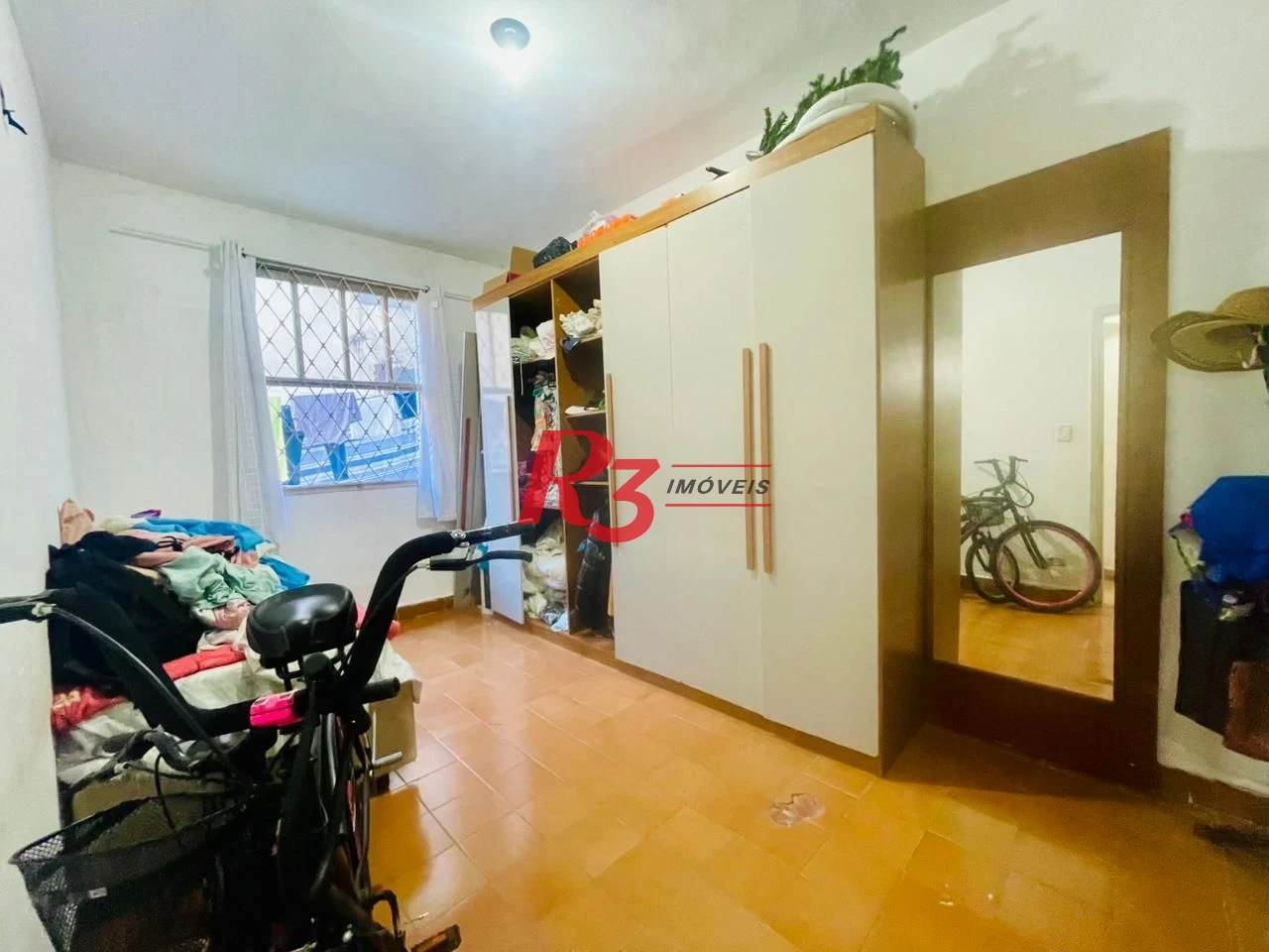Apartamento com 2 dormitórios à venda, 74 m² por R$ 350.000,00 - Encruzilhada - Santos/SP