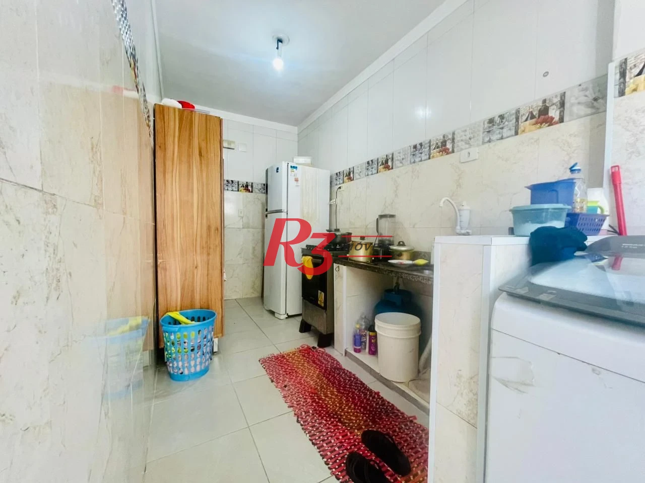 Apartamento com 2 dormitórios à venda, 74 m² por R$ 350.000,00 - Encruzilhada - Santos/SP