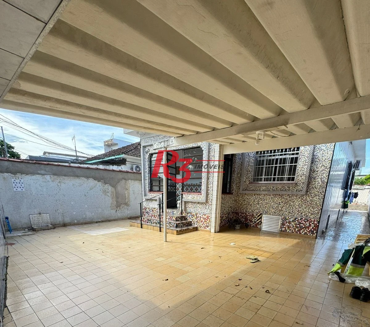 Casa com 2 dormitórios à venda, 150 m² por R$ 650.000,00 - Vila Cascatinha - São Vicente/SP