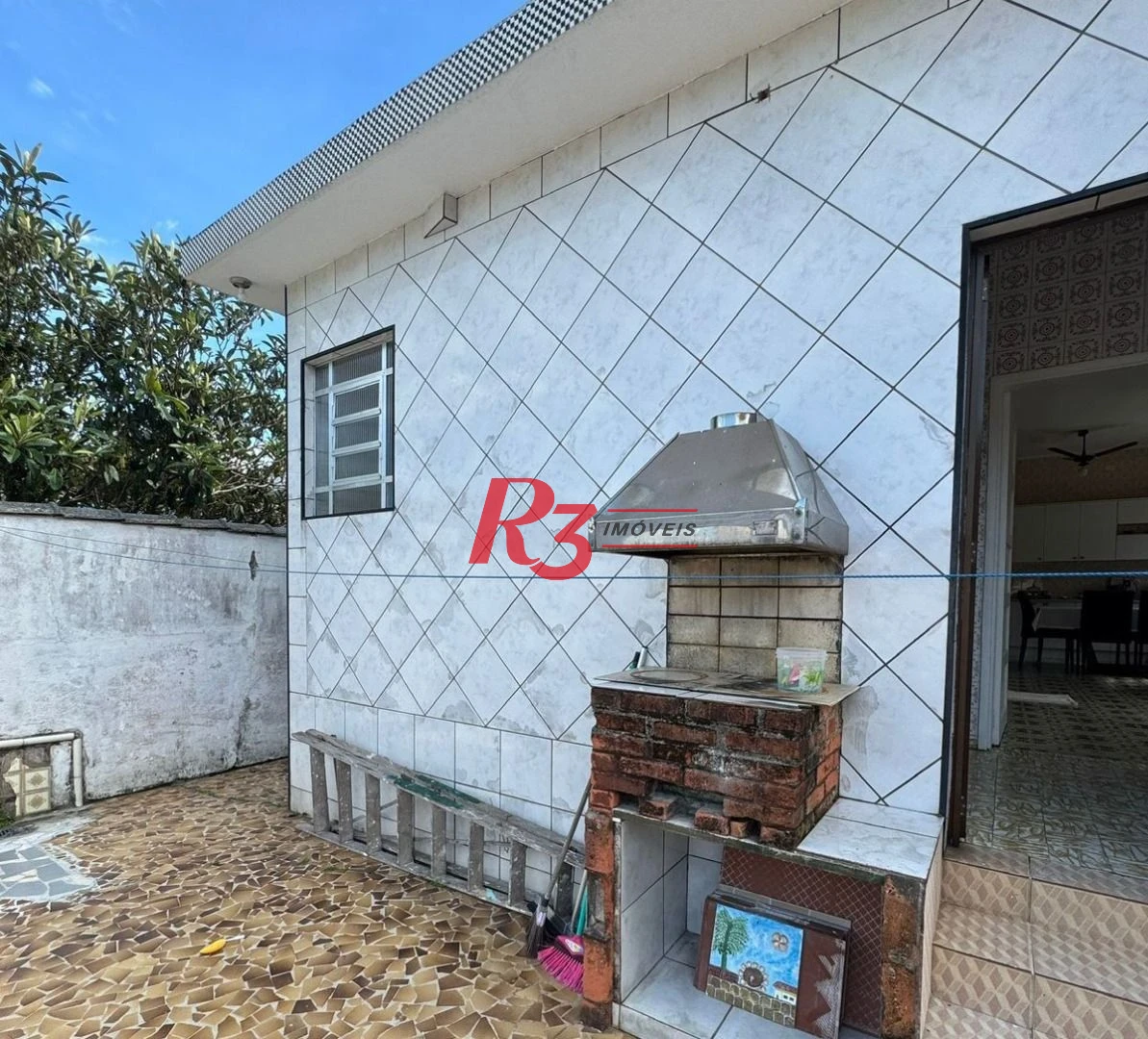 Casa com 2 dormitórios à venda, 150 m² por R$ 650.000,00 - Vila Cascatinha - São Vicente/SP