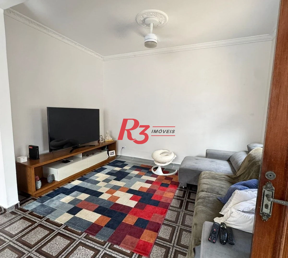 Casa com 2 dormitórios à venda, 150 m² por R$ 650.000,00 - Vila Cascatinha - São Vicente/SP