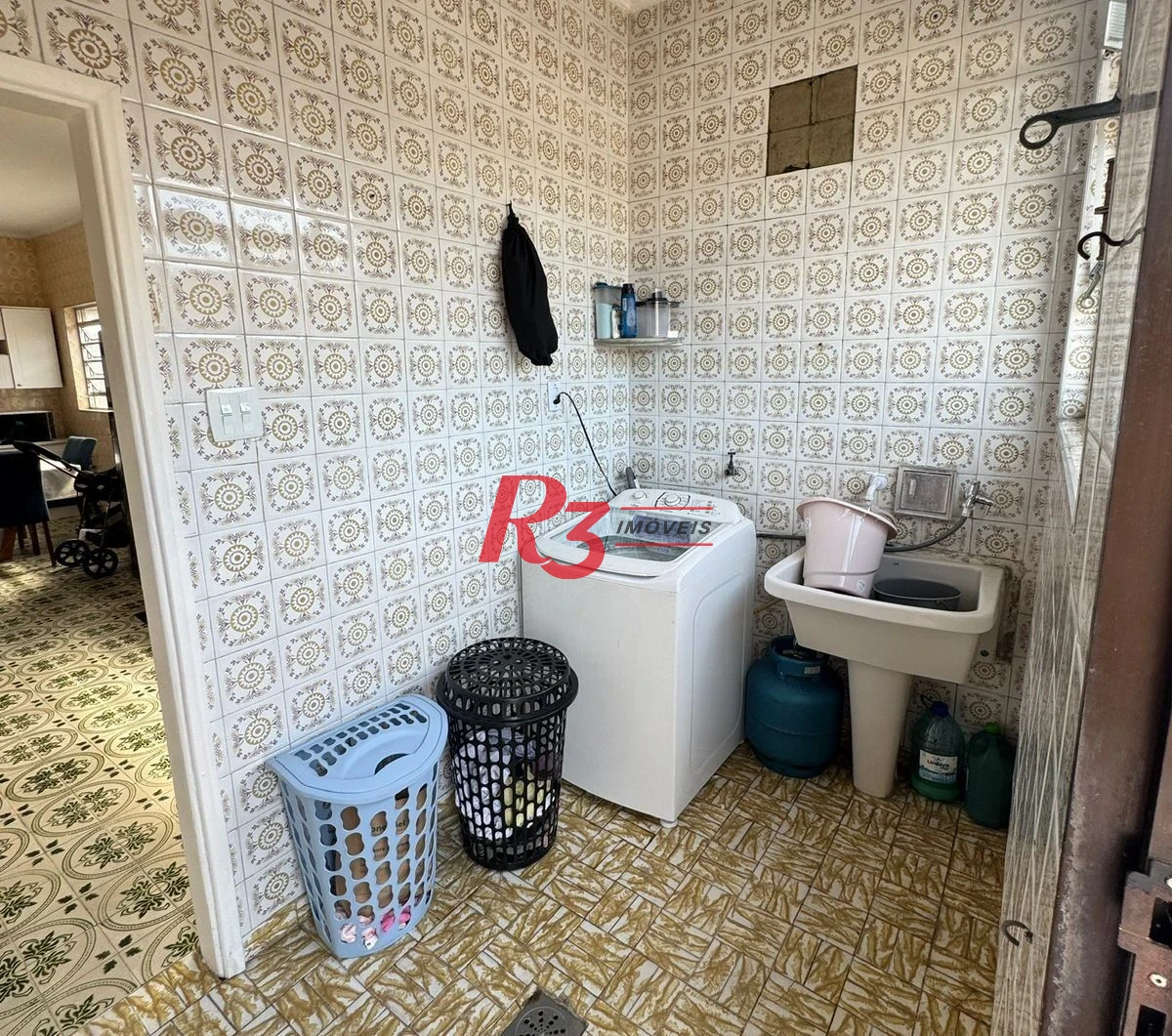Casa com 2 dormitórios à venda, 150 m² por R$ 650.000,00 - Vila Cascatinha - São Vicente/SP