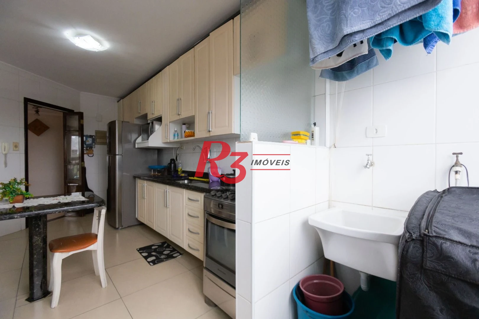 Apartamento com 2 dormitórios à venda, 86 m² por R$ 385.000,00 - Vila São Jorge - Santos/SP