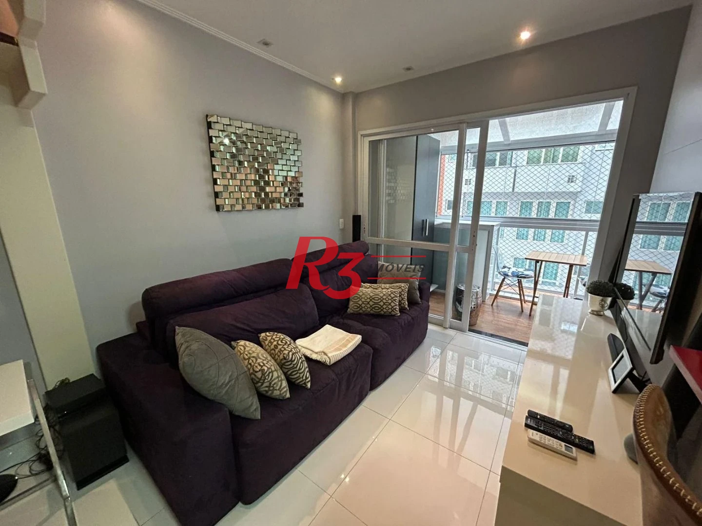 Apartamento Duplex com 1 dormitório à venda, 60 m² por R$ 882.000,00 - Gonzaga - Santos/SP