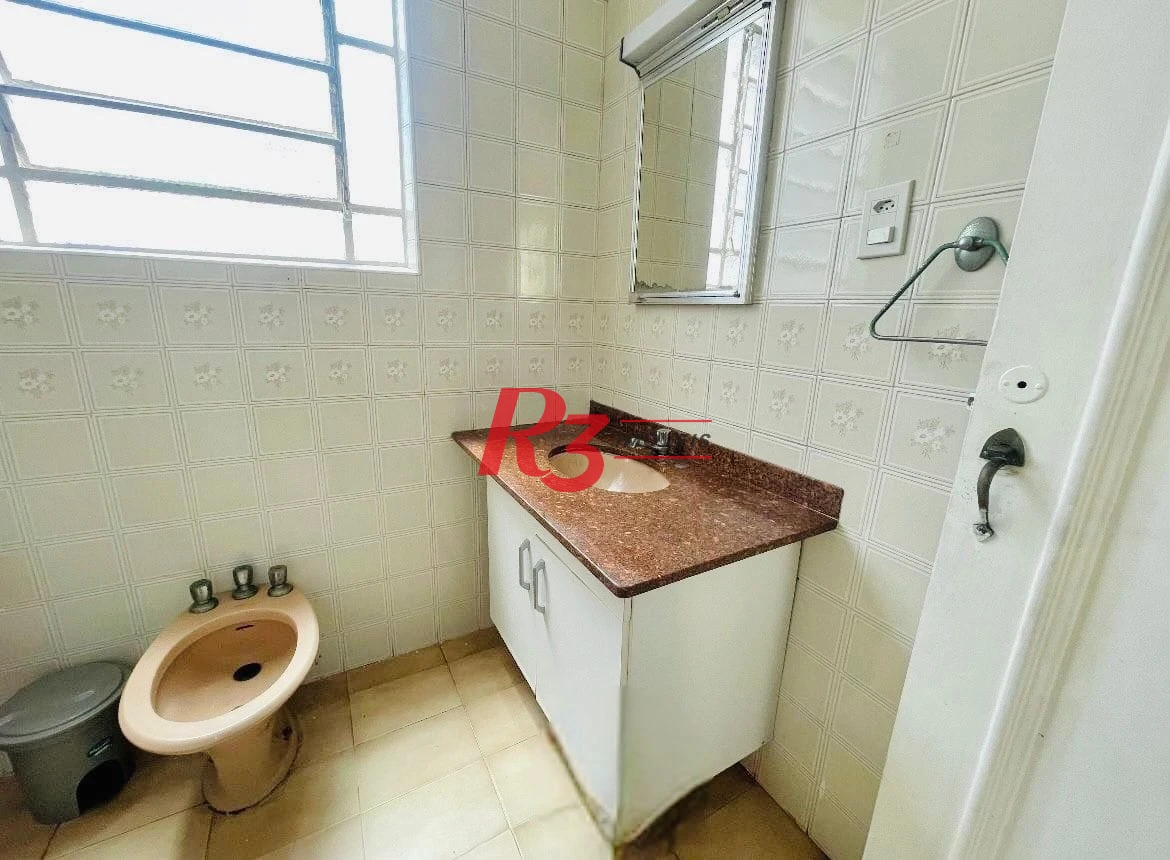 Apartamento com 2 dormitórios para alugar, 70 m² por R$ 3.100,00/mês - Gonzaga - Santos/SP