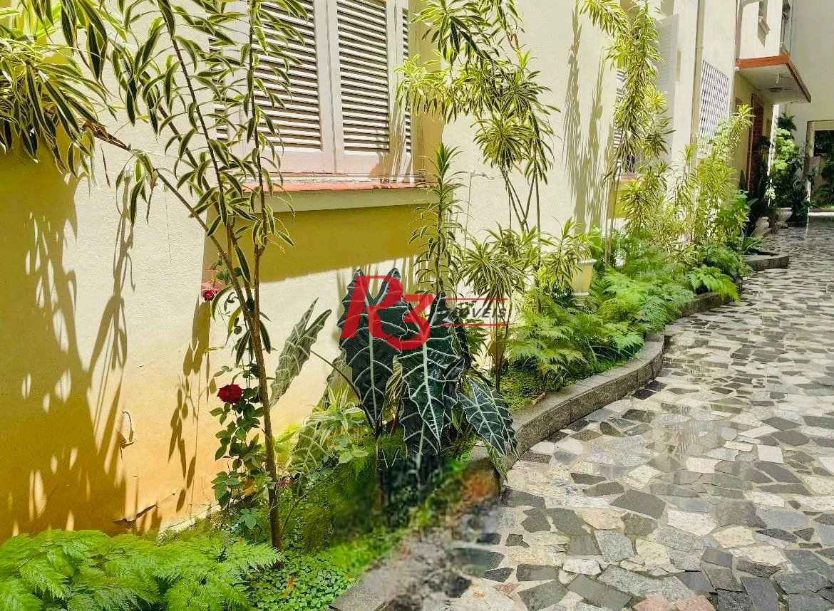 Apartamento com 2 dormitórios para alugar, 70 m² por R$ 3.100,00/mês - Gonzaga - Santos/SP