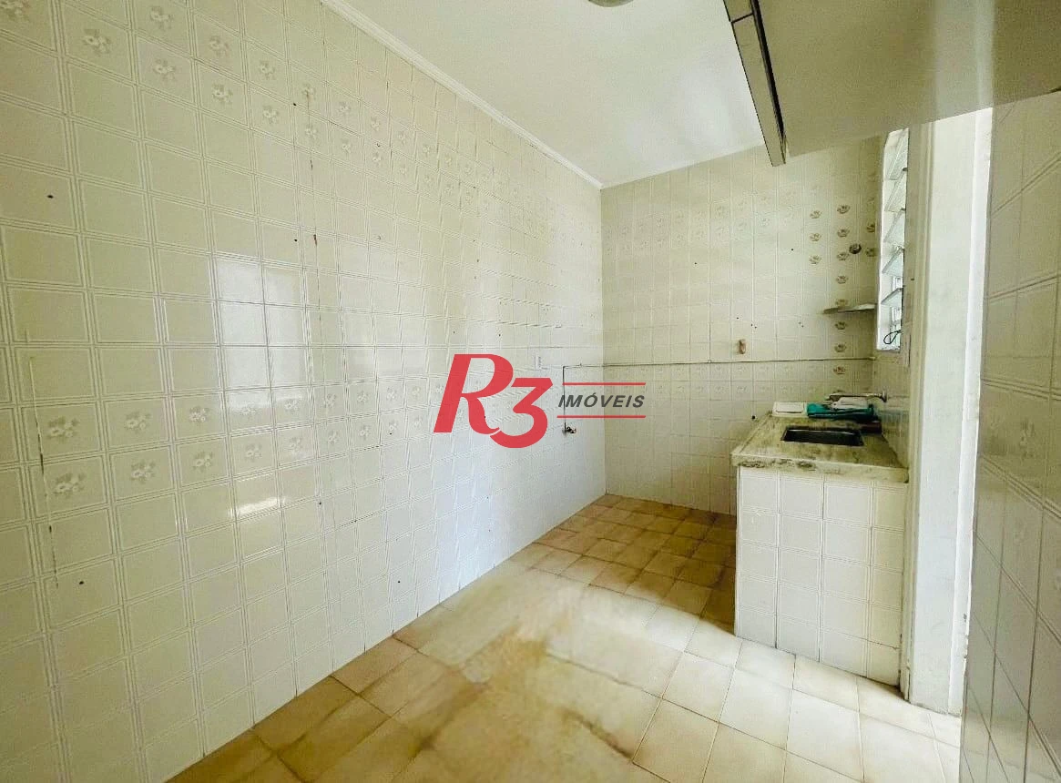 Apartamento com 2 dormitórios para alugar, 70 m² por R$ 3.100,00/mês - Gonzaga - Santos/SP