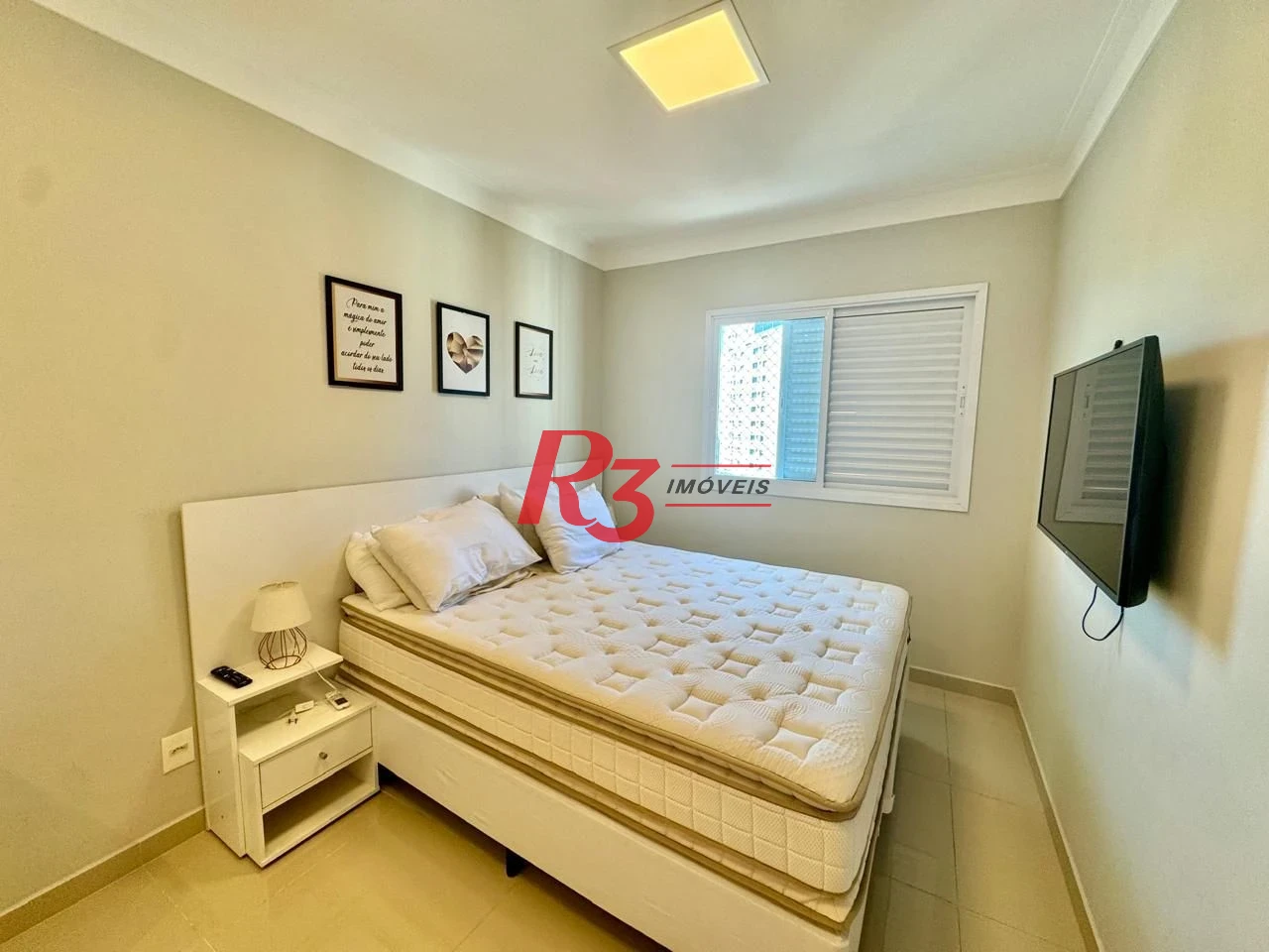 Apartamento com 2 dormitórios para alugar, 74 m² por R$ 7.000,00/mês - Gonzaga - Santos/SP