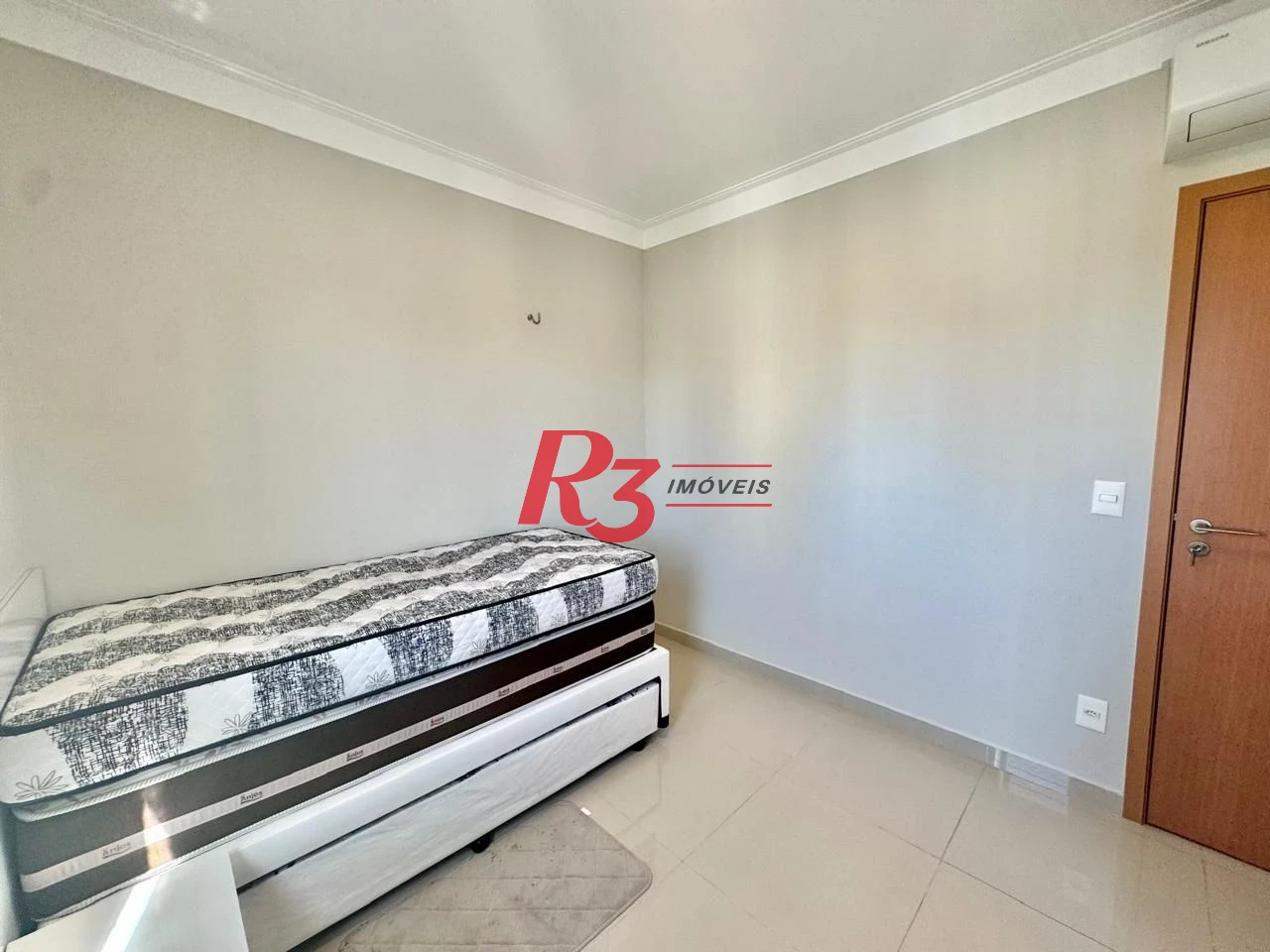 Apartamento com 2 dormitórios para alugar, 74 m² por R$ 7.000,00/mês - Gonzaga - Santos/SP
