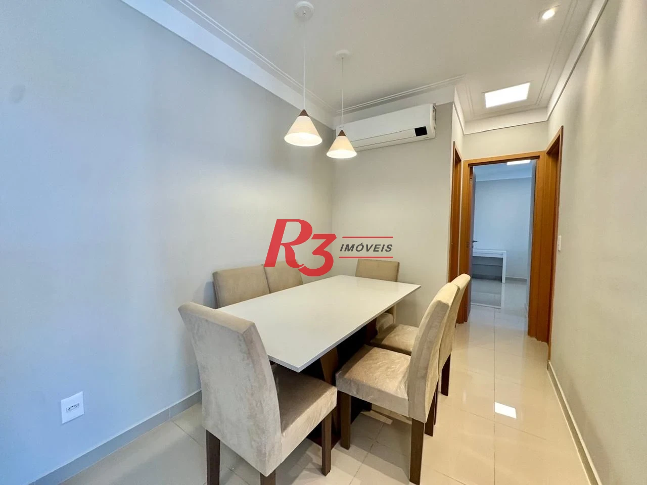 Apartamento com 2 dormitórios para alugar, 74 m² por R$ 7.000,00/mês - Gonzaga - Santos/SP