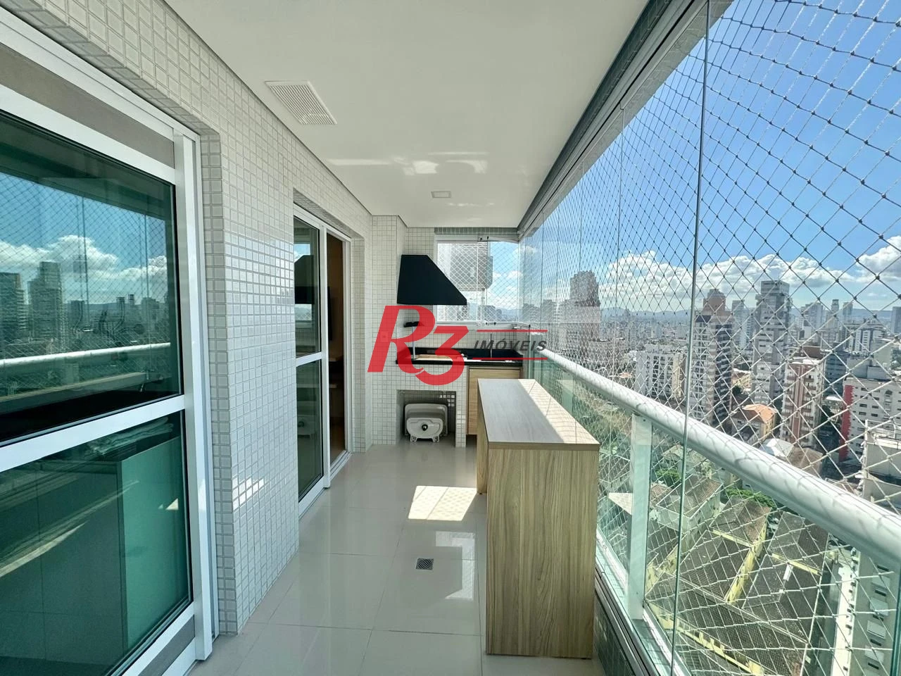 Apartamento com 2 dormitórios para alugar, 74 m² por R$ 7.000,00/mês - Gonzaga - Santos/SP