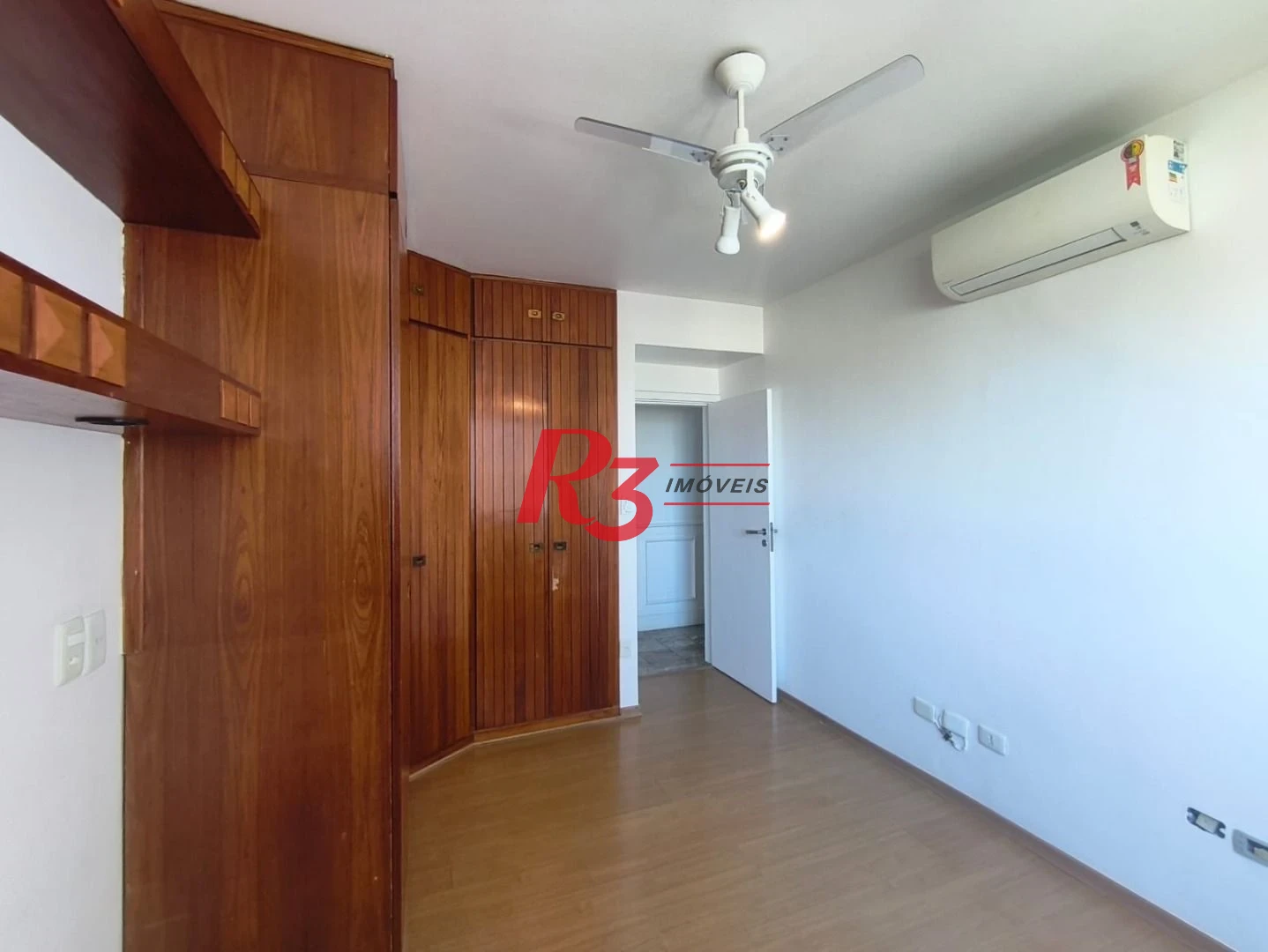 Apartamento com 4 dormitórios à venda, 190 m² por R$ 1.650.000,00 - José Menino - Santos/SP