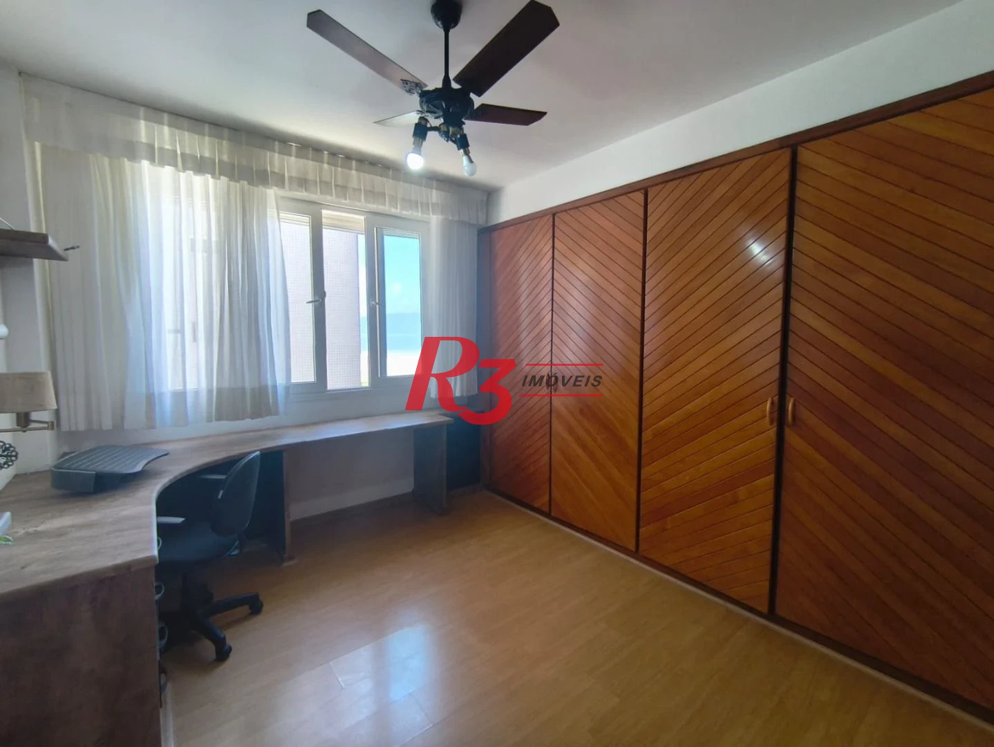 Apartamento com 4 dormitórios à venda, 190 m² por R$ 1.650.000,00 - José Menino - Santos/SP