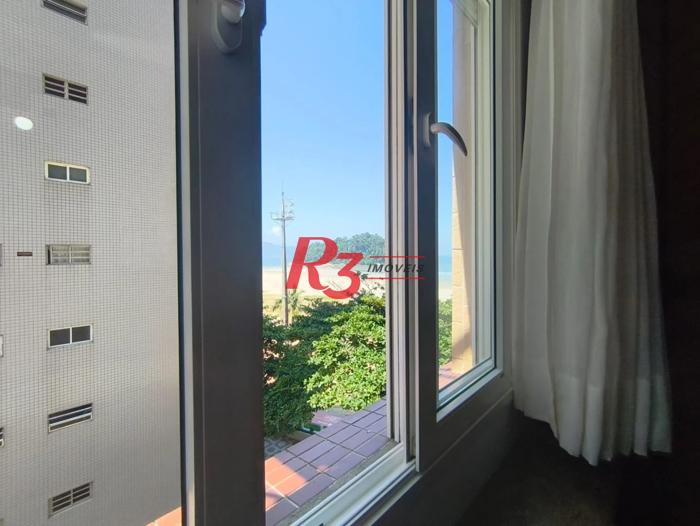 Apartamento com 4 dormitórios à venda, 190 m² por R$ 1.650.000,00 - José Menino - Santos/SP