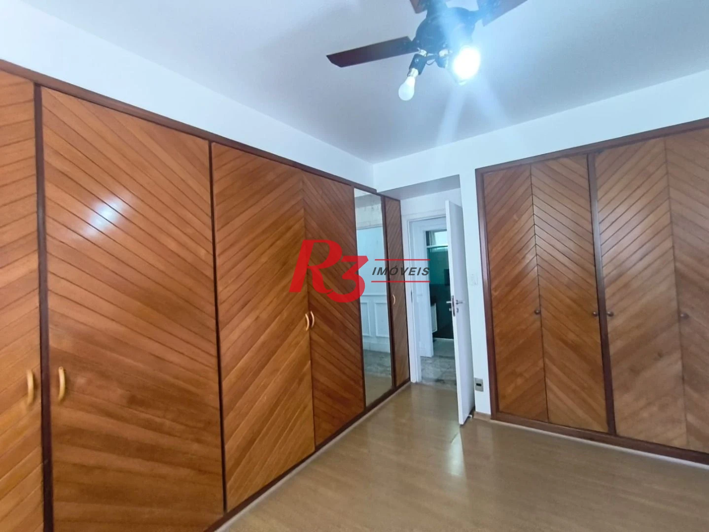 Apartamento com 4 dormitórios à venda, 190 m² por R$ 1.650.000,00 - José Menino - Santos/SP