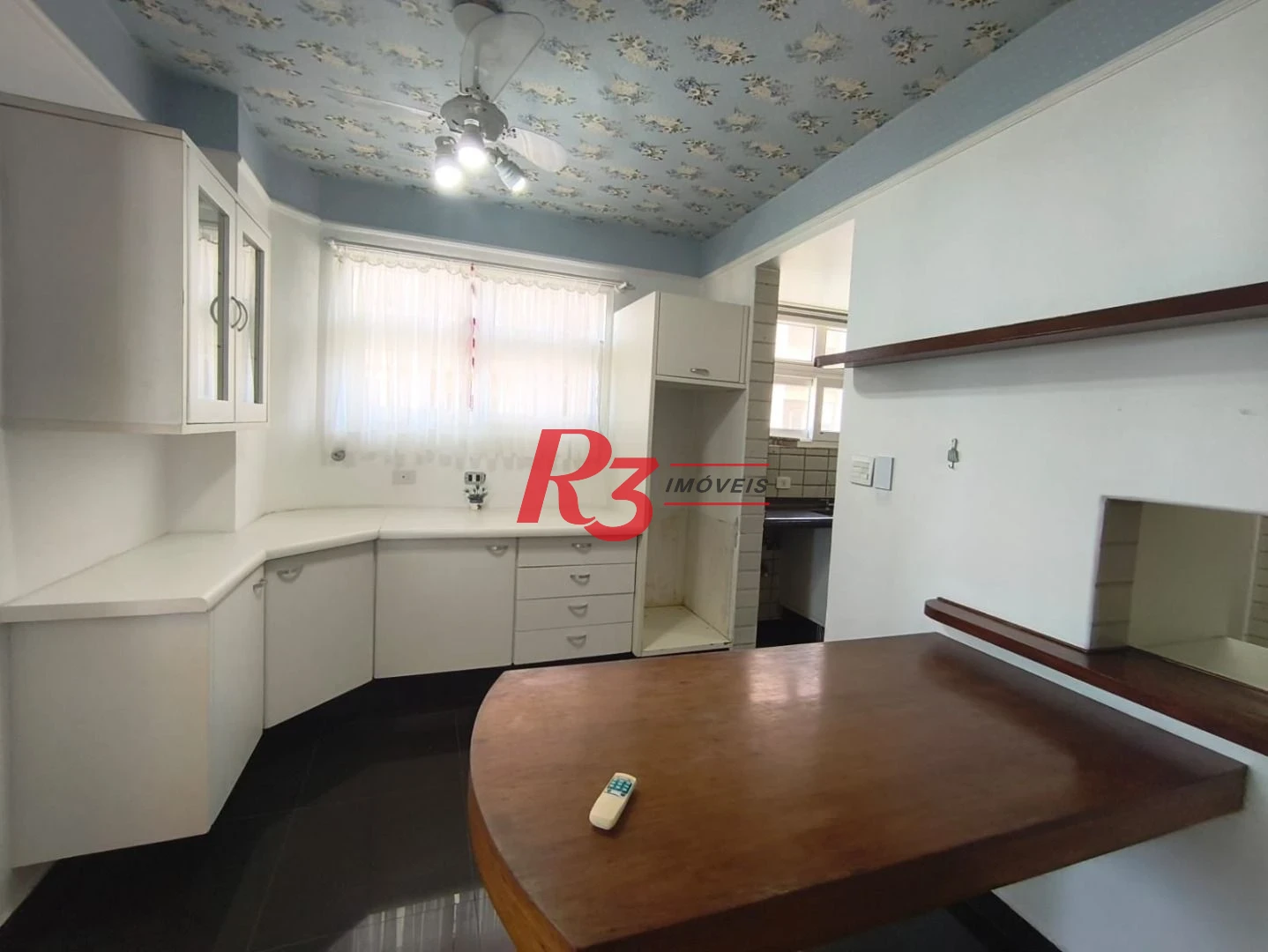 Apartamento com 4 dormitórios à venda, 190 m² por R$ 1.650.000,00 - José Menino - Santos/SP