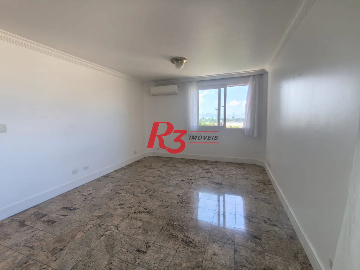 Apartamento com 4 dormitórios à venda, 190 m² por R$ 1.650.000,00 - José Menino - Santos/SP