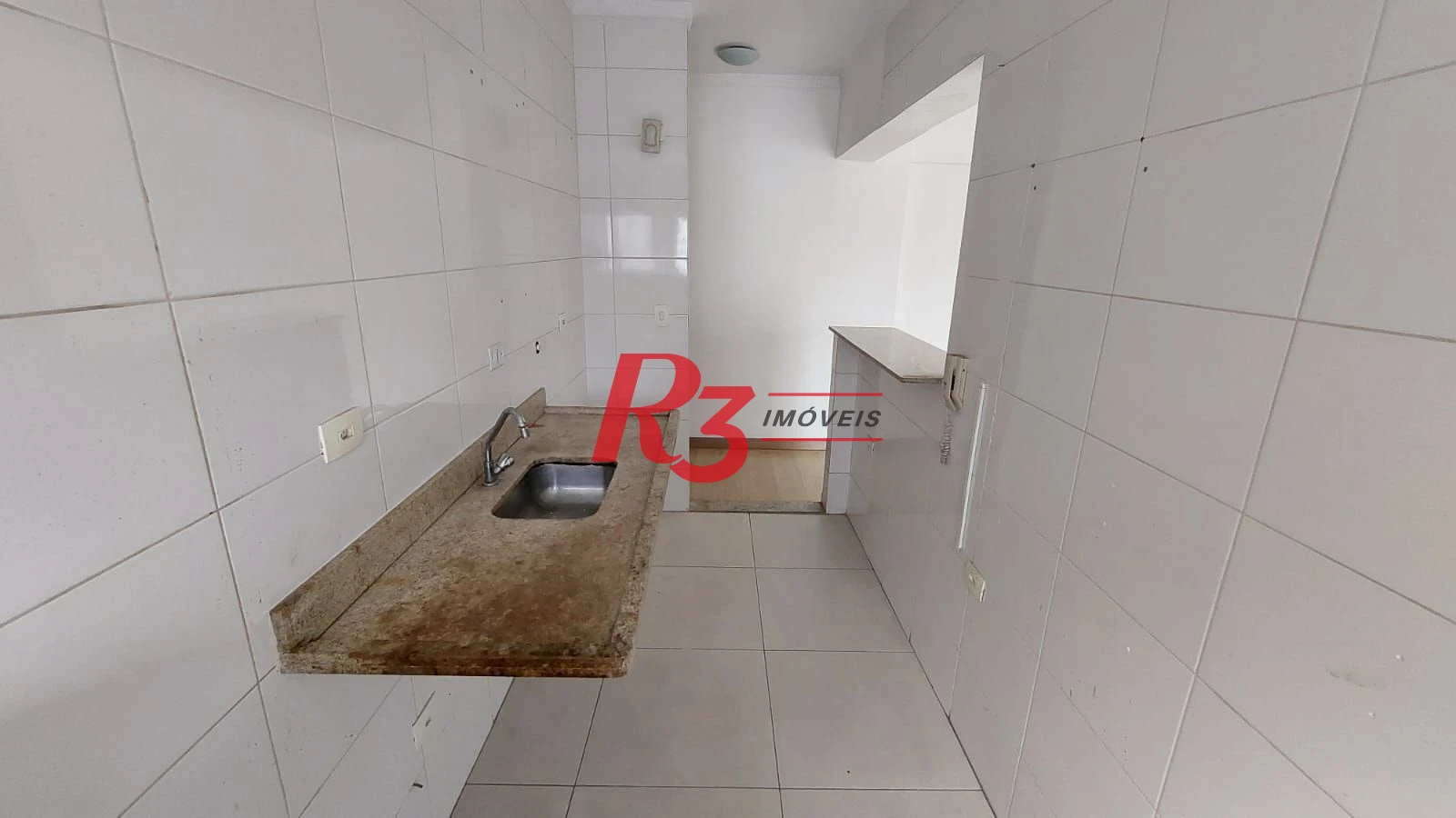 Apartamento com 2 dormitórios à venda, 52 m² por R$ 400.000,00 - José Menino - Santos/SP