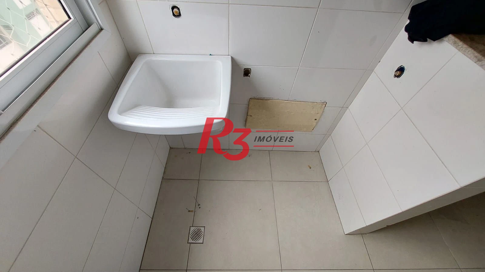 Apartamento com 2 dormitórios à venda, 52 m² por R$ 400.000,00 - José Menino - Santos/SP