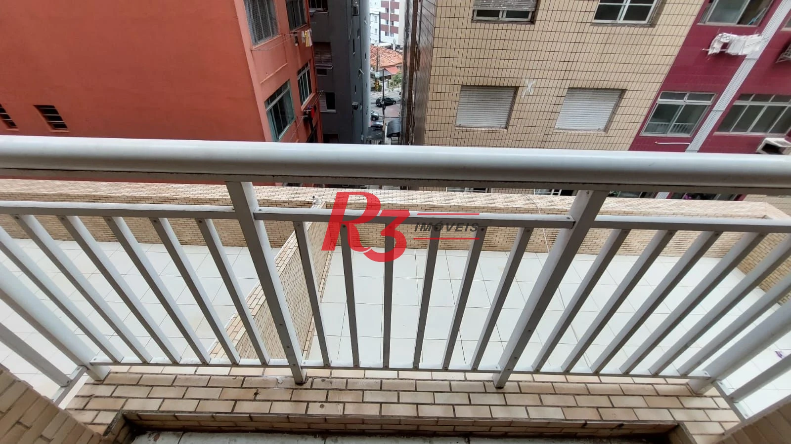 Apartamento com 2 dormitórios à venda, 52 m² por R$ 380.000,00 - José Menino - Santos/SP
