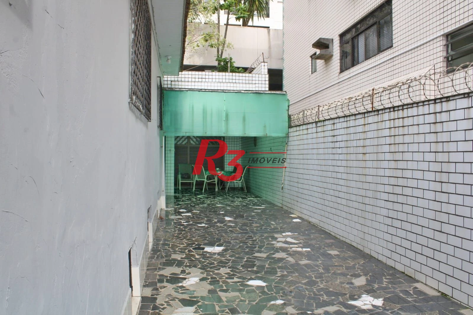 Casa com 3 dormitórios à venda, 148 m² por R$ 1.330.000,00 - Marapé - Santos/SP