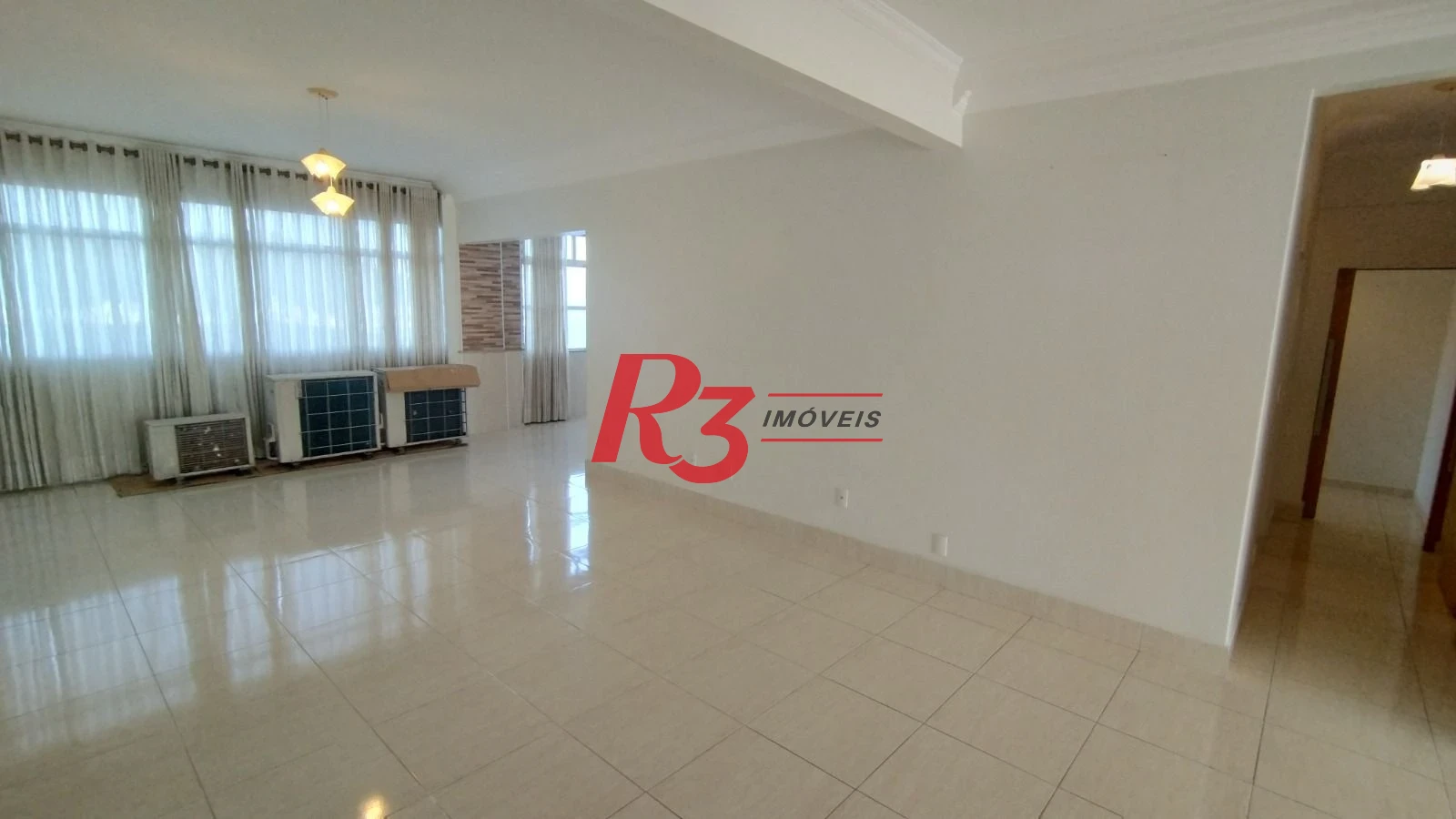 Apartamento com 4 dormitórios à venda, 274 m² por R$ 900.000,00 - Itararé - São Vicente/SP