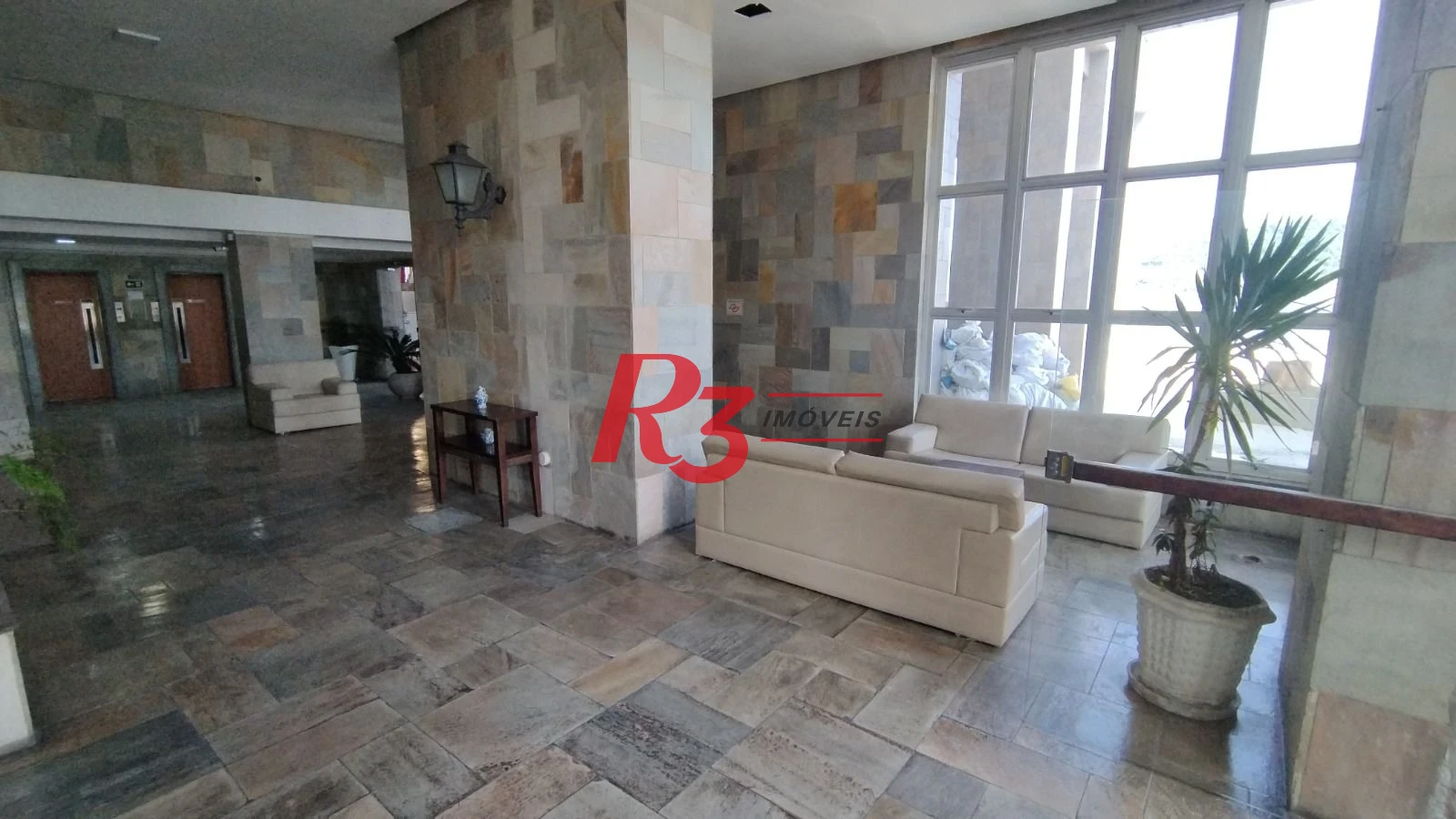 Apartamento com 4 dormitórios à venda, 274 m² por R$ 900.000,00 - Itararé - São Vicente/SP
