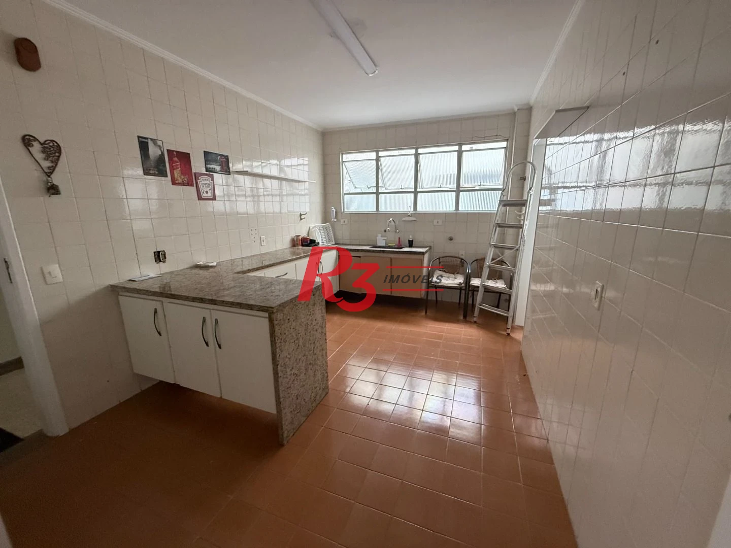 Apartamento com 2 dormitórios para alugar, 90 m² por R$ 3.800,02/mês - José Menino - Santos/SP