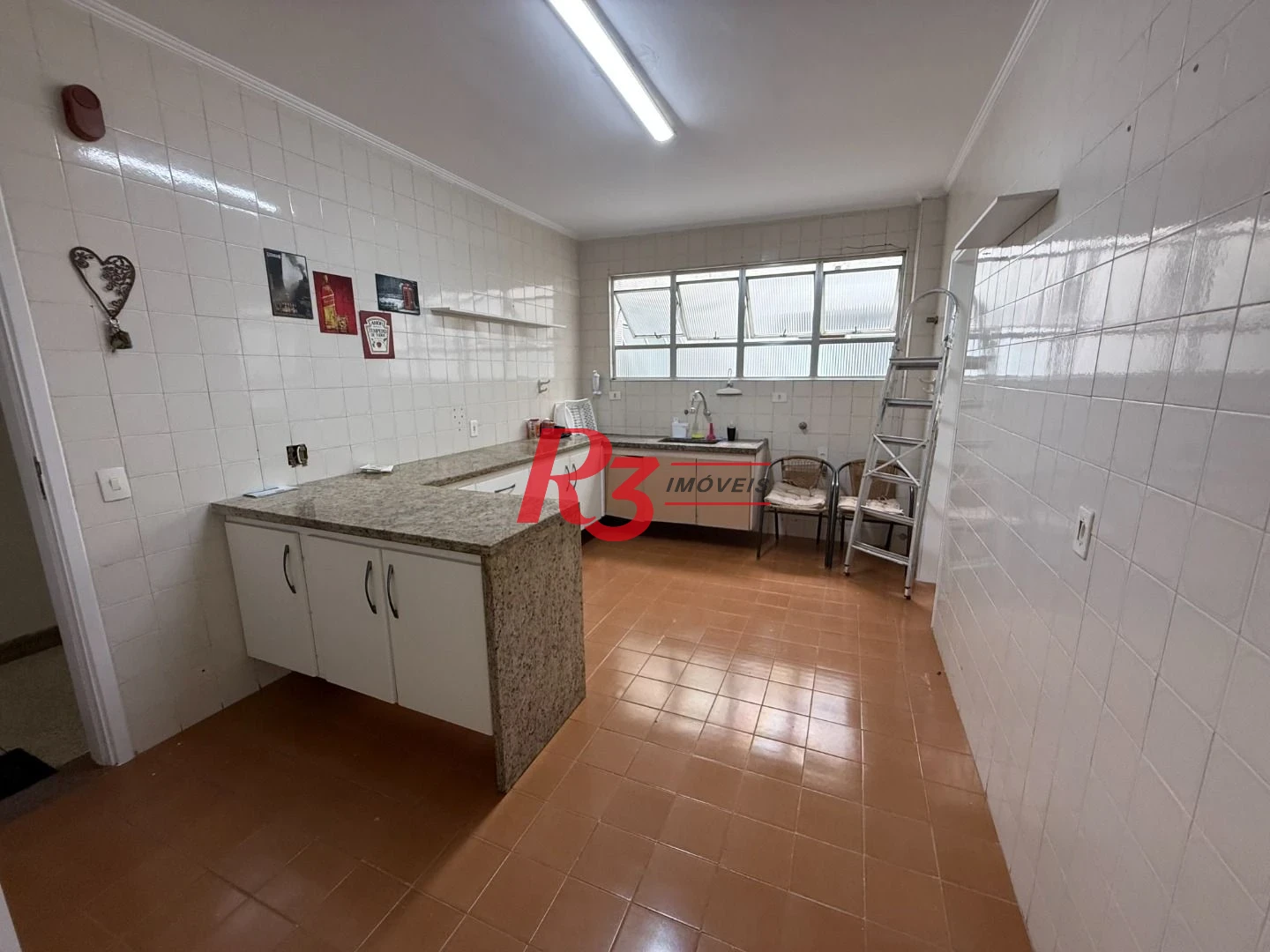 Apartamento com 2 dormitórios para alugar, 90 m² por R$ 3.800,02/mês - José Menino - Santos/SP