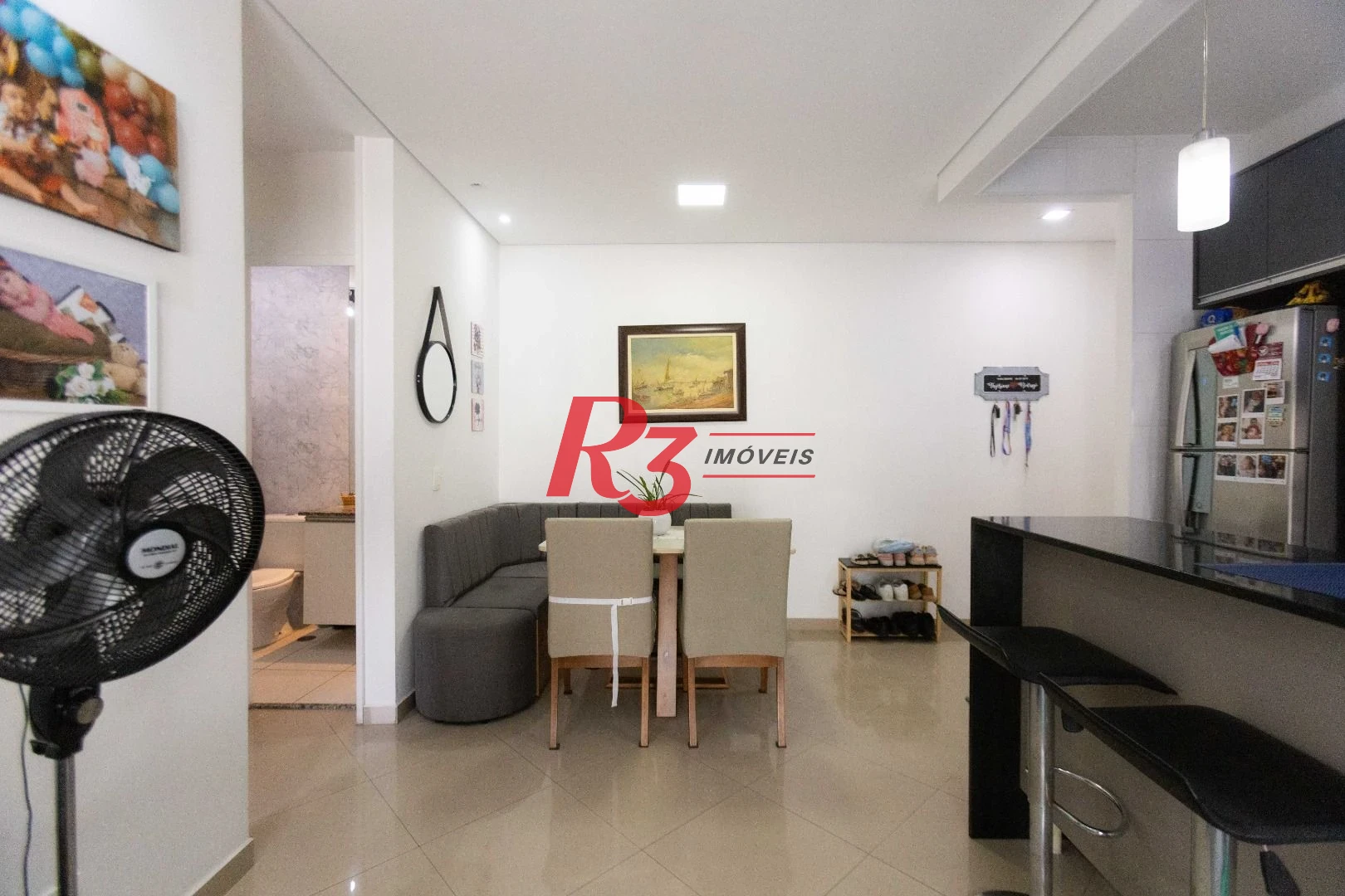 Apartamento com 2 dormitórios à venda, 64 m² por R$ 640.000,00 - Estuário - Santos/SP
