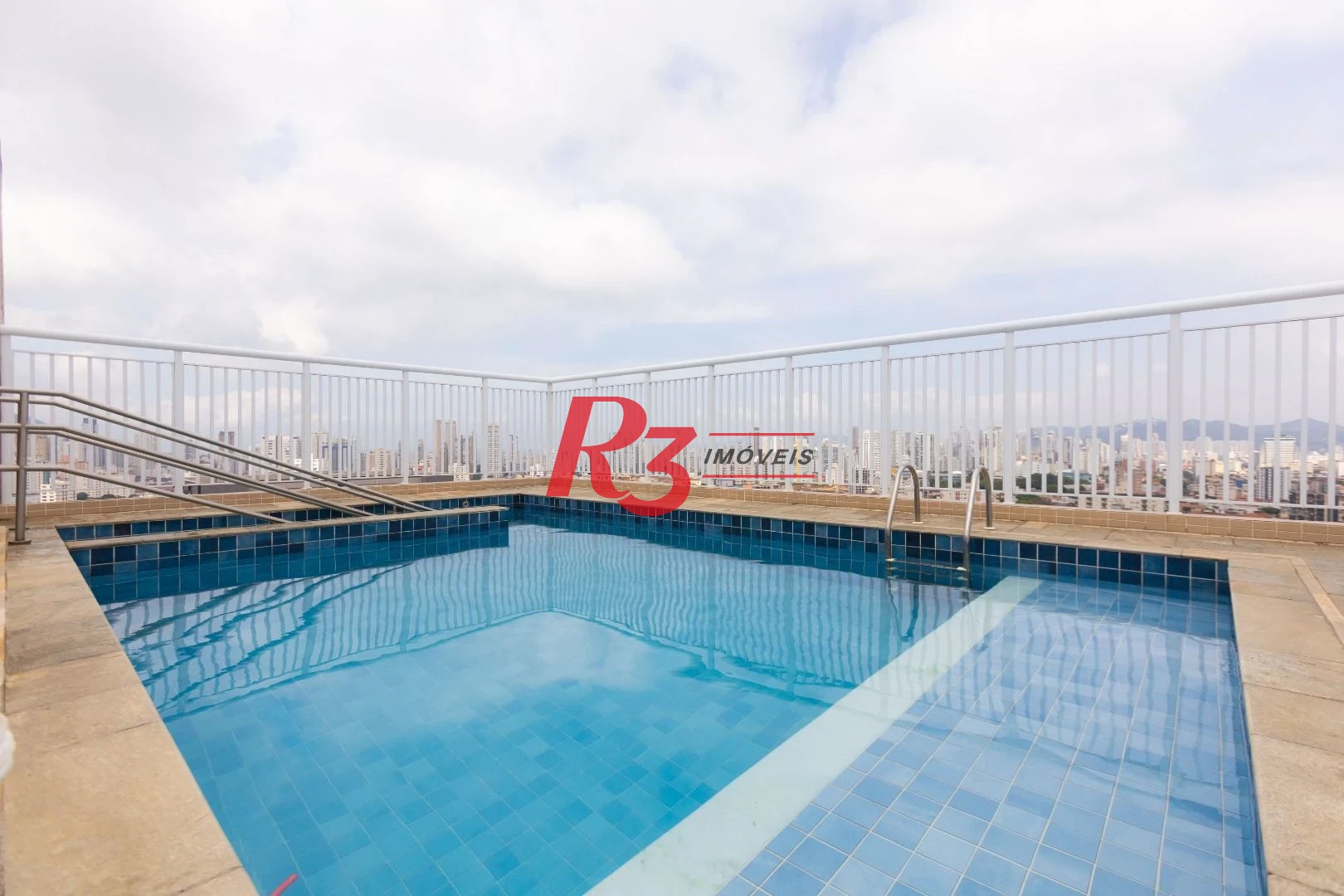 Apartamento com 2 dormitórios à venda, 64 m² por R$ 640.000,00 - Estuário - Santos/SP