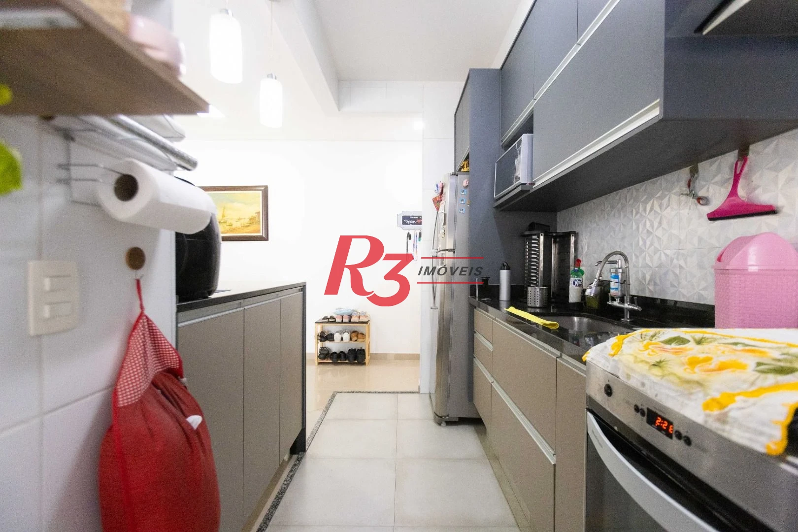 Apartamento com 2 dormitórios à venda, 64 m² por R$ 640.000,00 - Estuário - Santos/SP