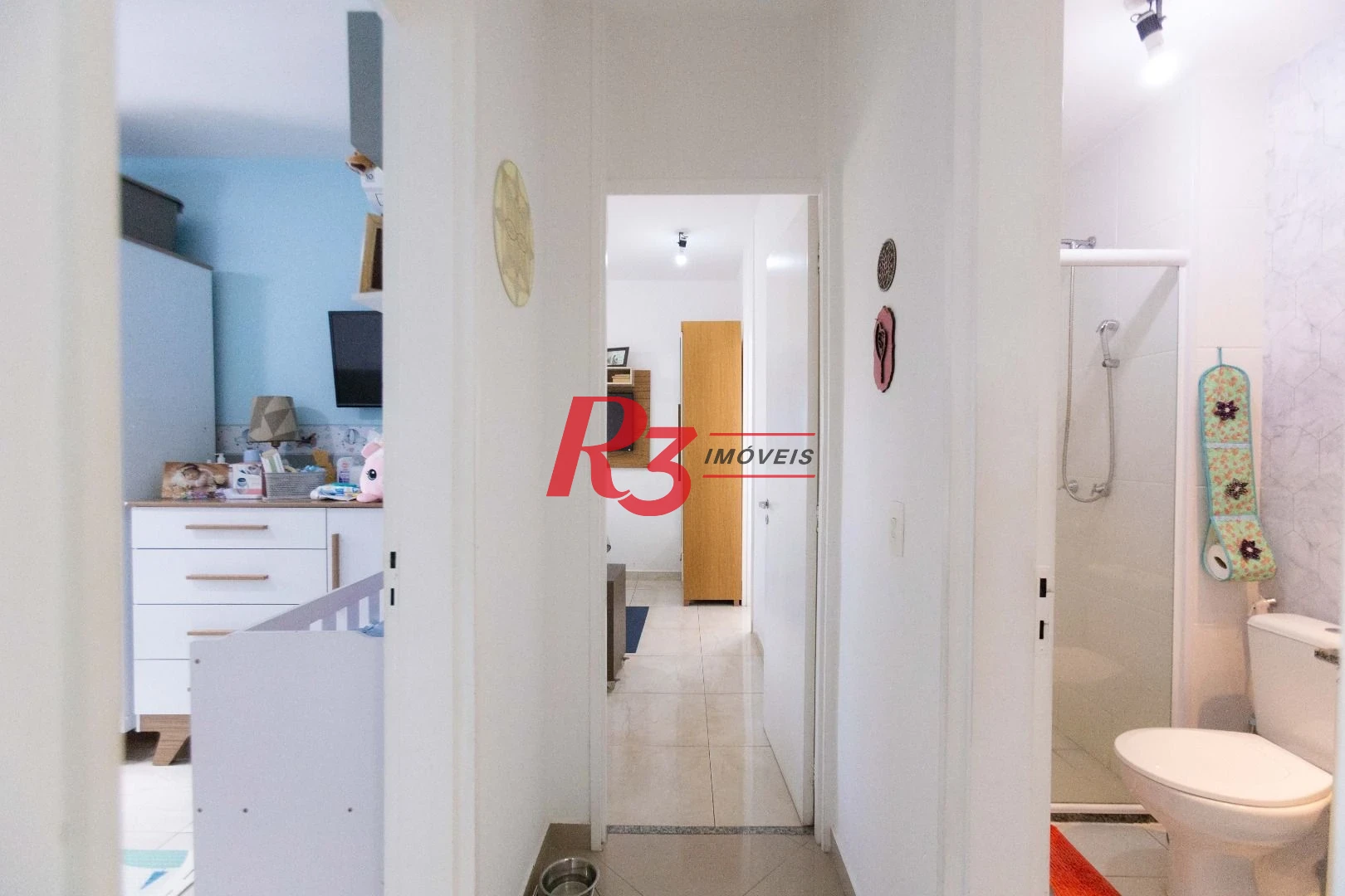 Apartamento com 2 dormitórios à venda, 64 m² por R$ 640.000,00 - Estuário - Santos/SP