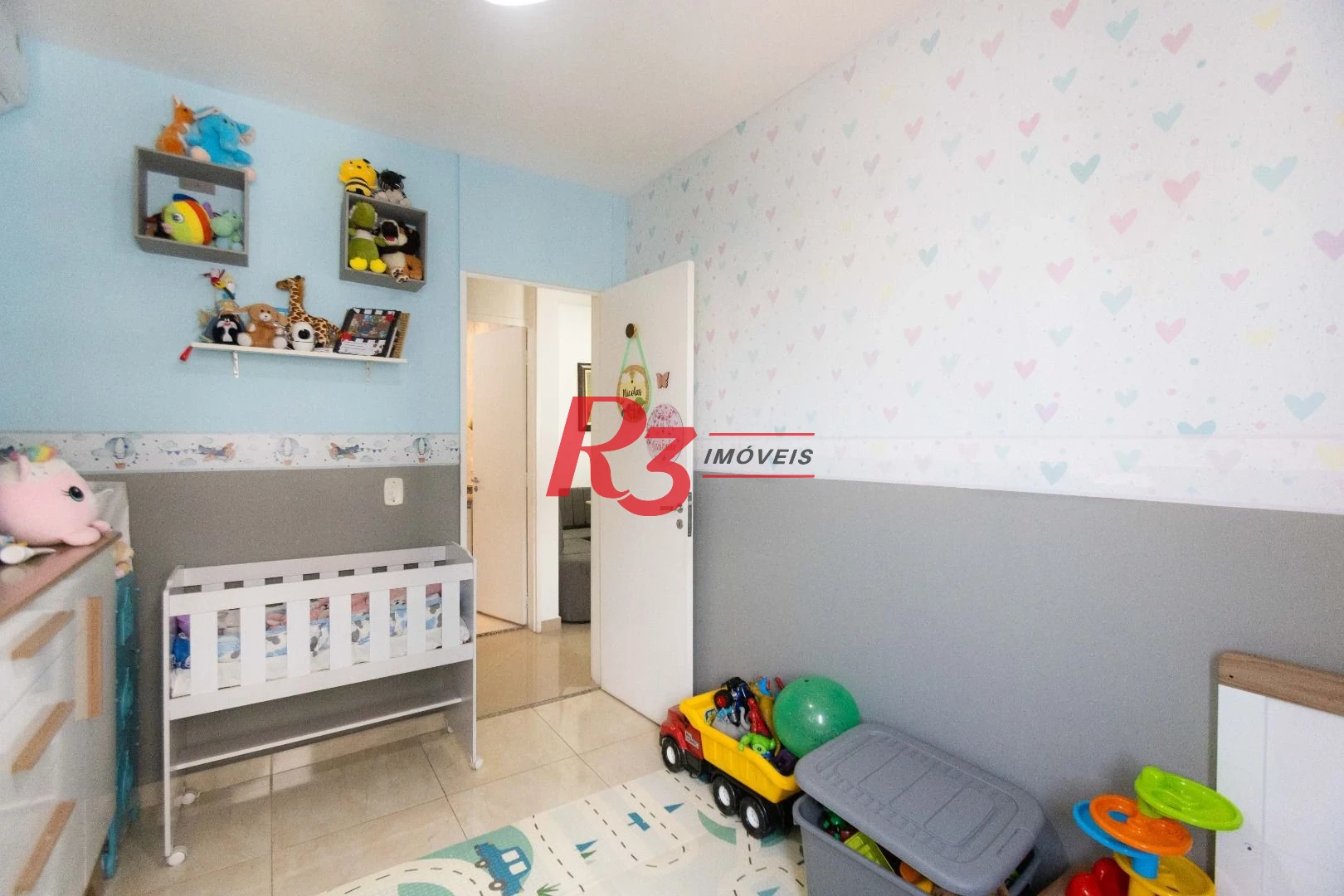 Apartamento com 2 dormitórios à venda, 64 m² por R$ 640.000,00 - Estuário - Santos/SP