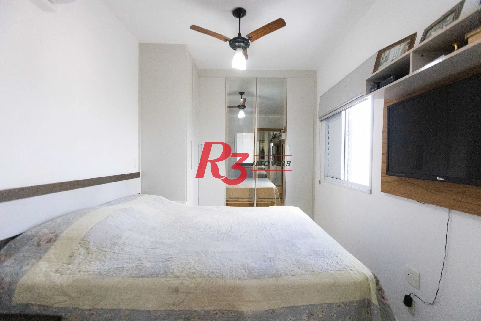 Apartamento com 2 dormitórios à venda, 64 m² por R$ 640.000,00 - Estuário - Santos/SP