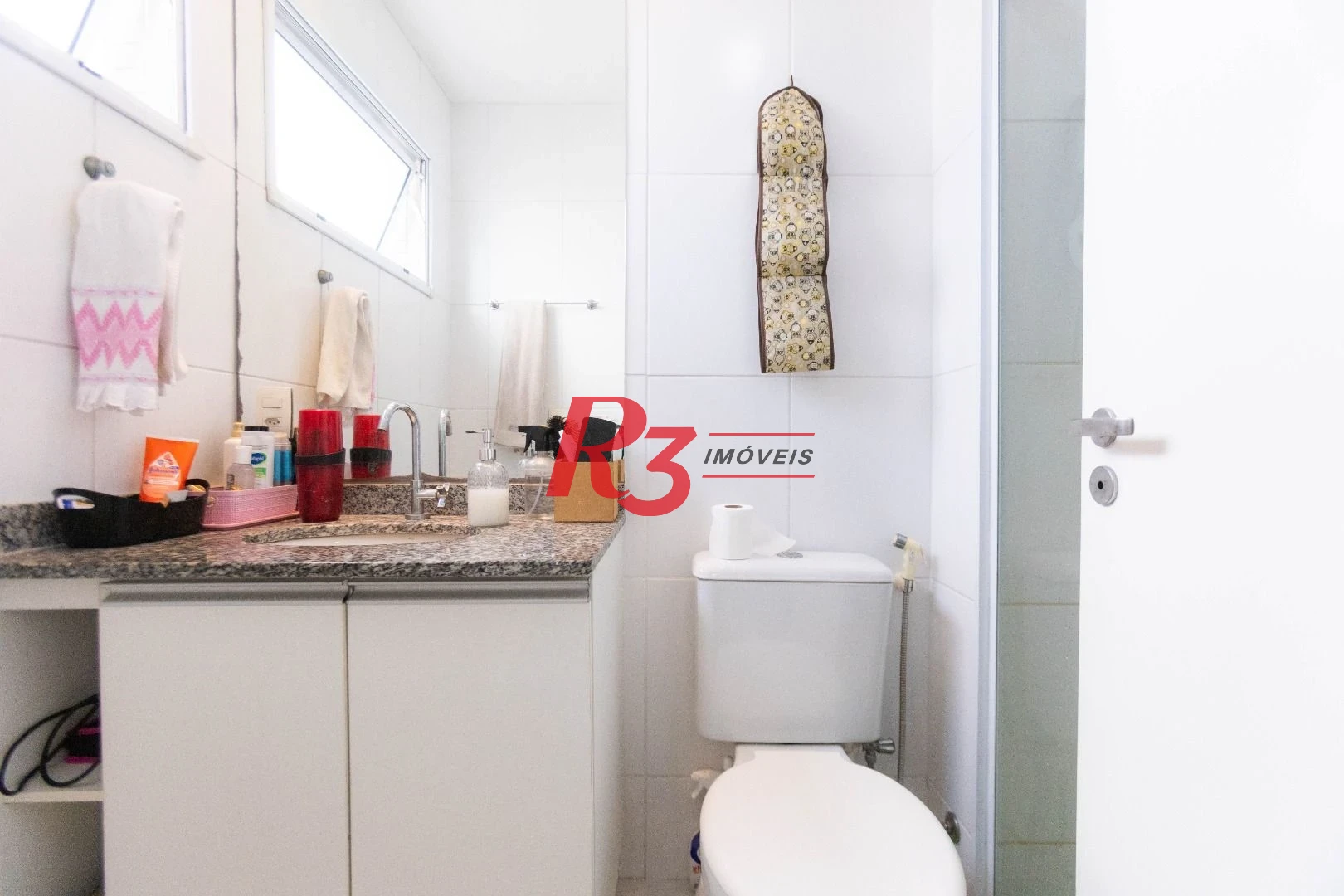 Apartamento com 2 dormitórios à venda, 64 m² por R$ 640.000,00 - Estuário - Santos/SP