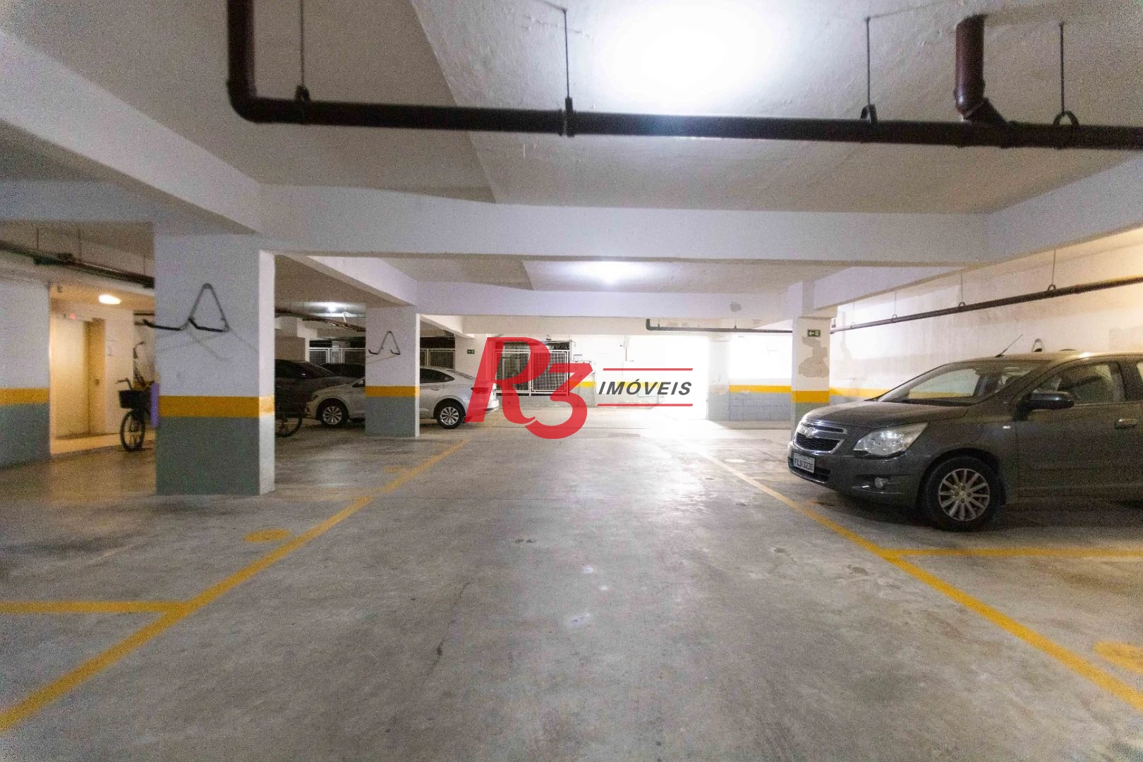 Apartamento com 2 dormitórios à venda, 64 m² por R$ 640.000,00 - Estuário - Santos/SP