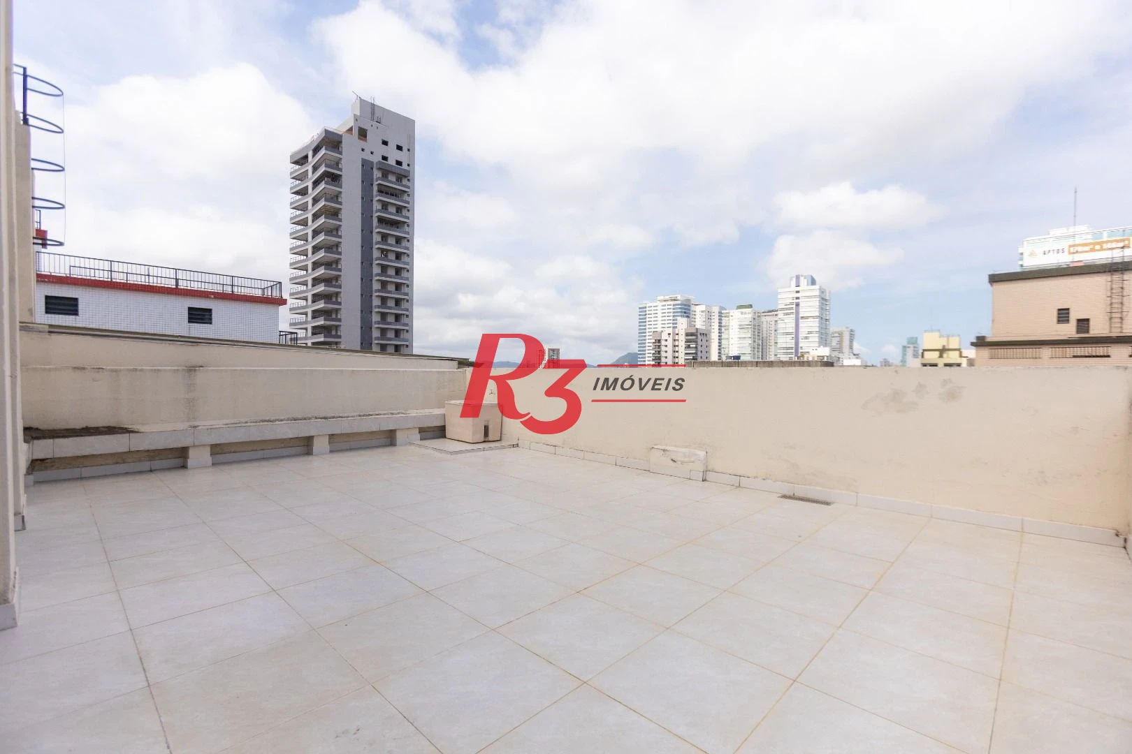 Kitnet com 1 dormitório à venda, 48 m² por R$ 340.000,00 - Aparecida - Santos/SP