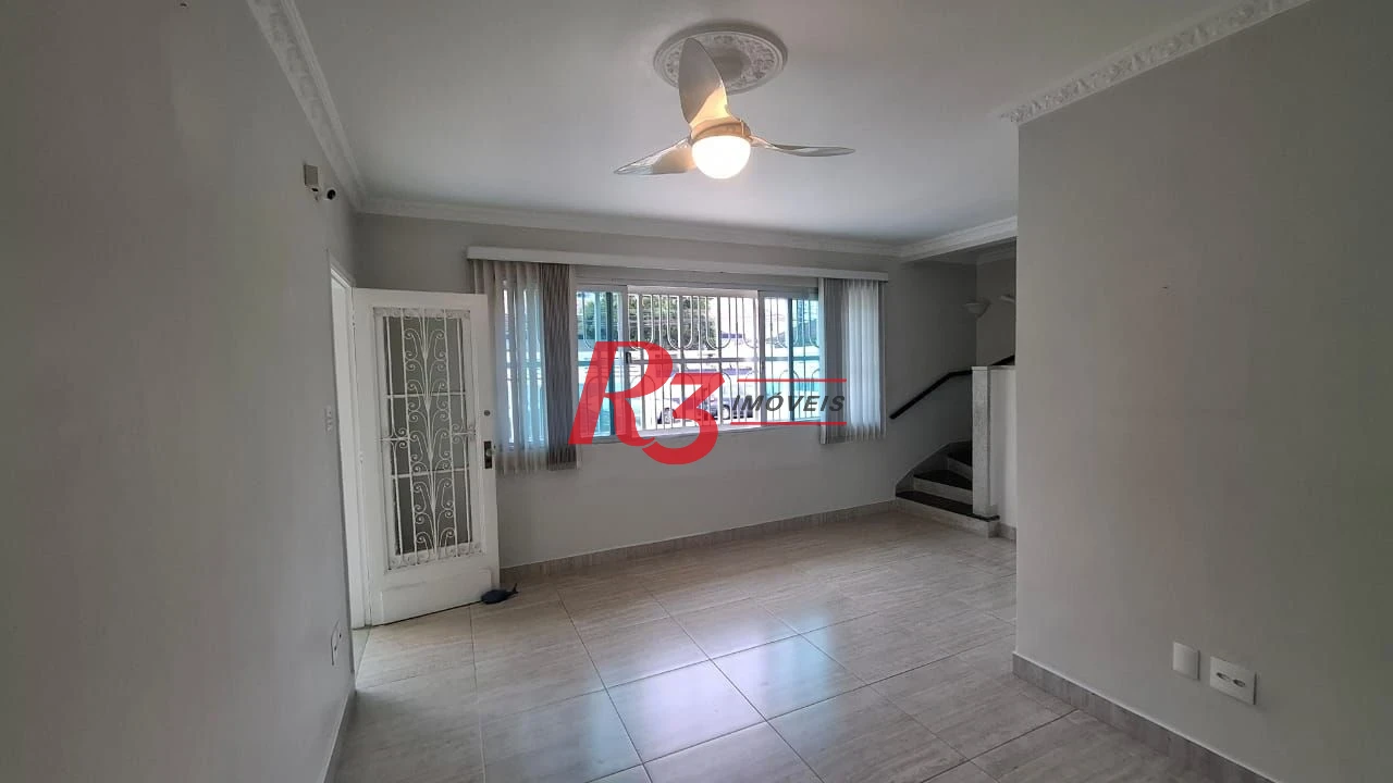 Sobrado com 3 dormitórios à venda, 170 m² por R$ 1.500.000,00 - Embaré - Santos/SP