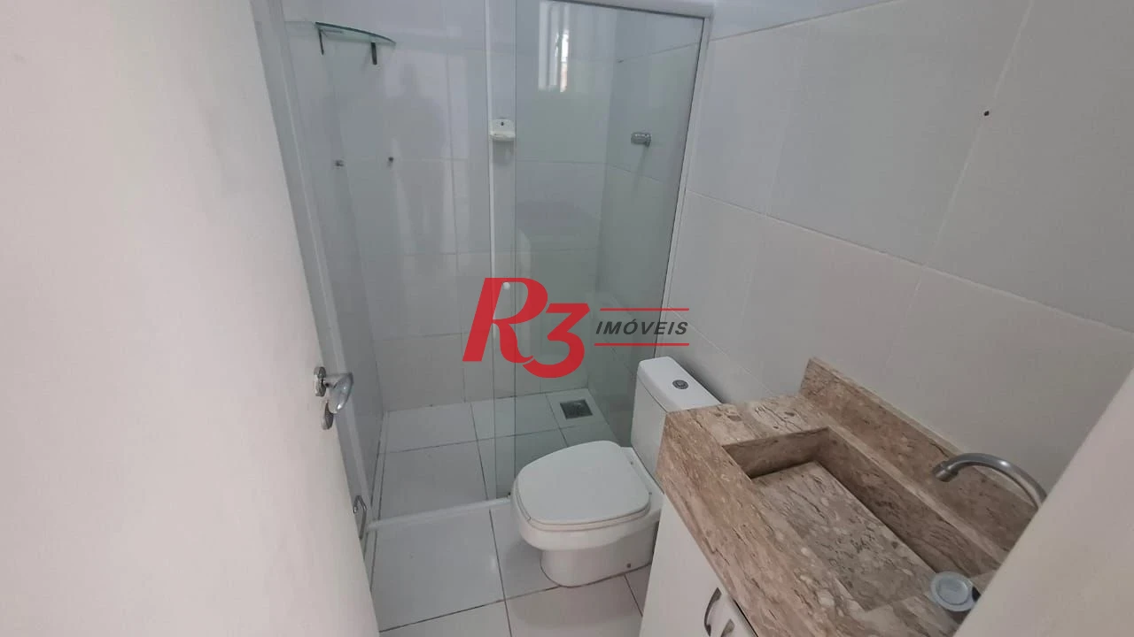 Sobrado com 3 dormitórios à venda, 170 m² por R$ 1.500.000,00 - Embaré - Santos/SP