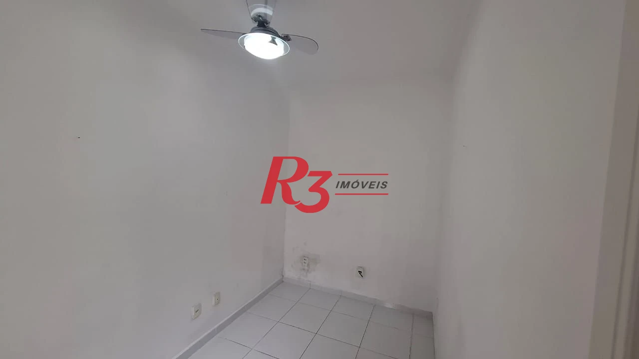 Sobrado com 3 dormitórios à venda, 170 m² por R$ 1.500.000,00 - Embaré - Santos/SP
