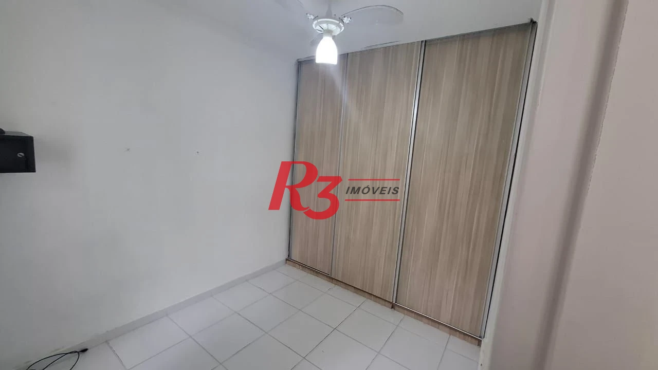 Sobrado com 3 dormitórios à venda, 170 m² por R$ 1.500.000,00 - Embaré - Santos/SP