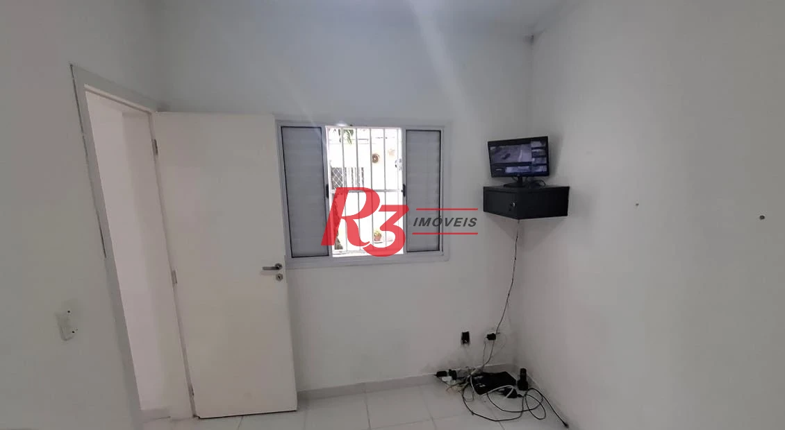 Sobrado com 3 dormitórios à venda, 170 m² por R$ 1.500.000,00 - Embaré - Santos/SP