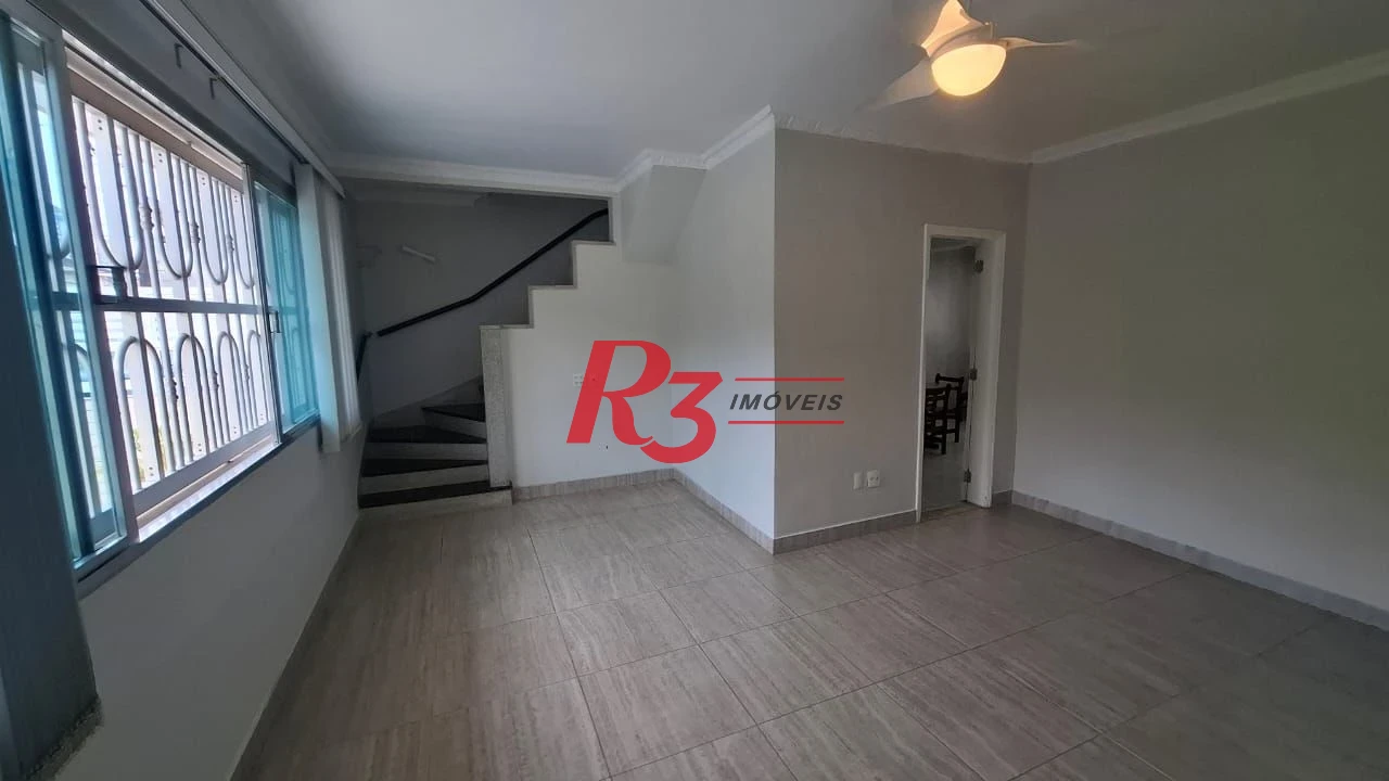 Sobrado com 3 dormitórios à venda, 170 m² por R$ 1.500.000,00 - Embaré - Santos/SP