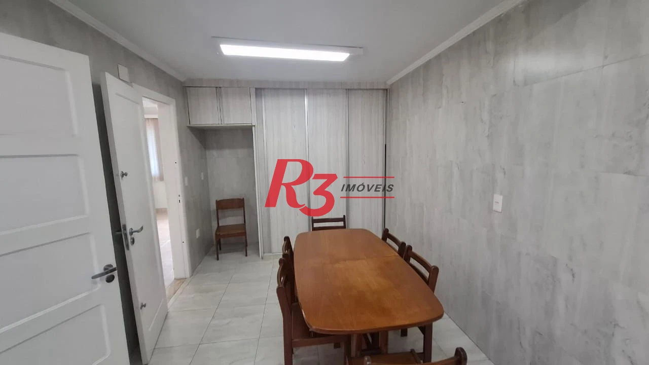 Sobrado com 3 dormitórios à venda, 170 m² por R$ 1.500.000,00 - Embaré - Santos/SP