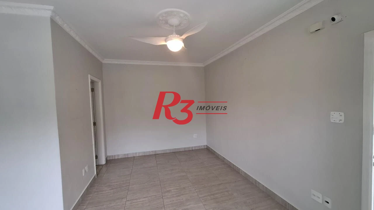 Sobrado com 3 dormitórios à venda, 170 m² por R$ 1.500.000,00 - Embaré - Santos/SP