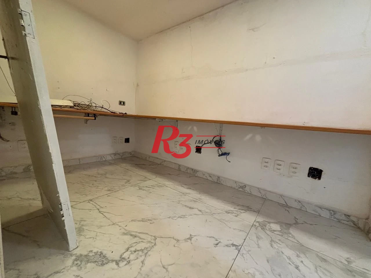Loja para alugar, 412 m² por R$ 29.834,51/mês - Encruzilhada - Santos/SP